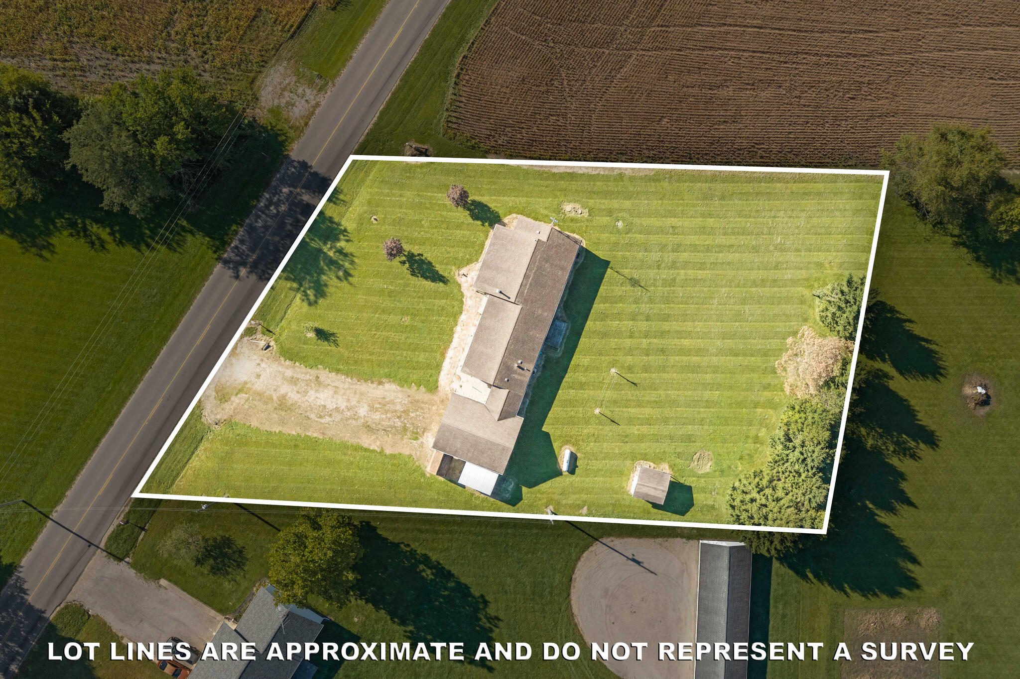 8712 County Road 11, De Graff, Ohio 43318