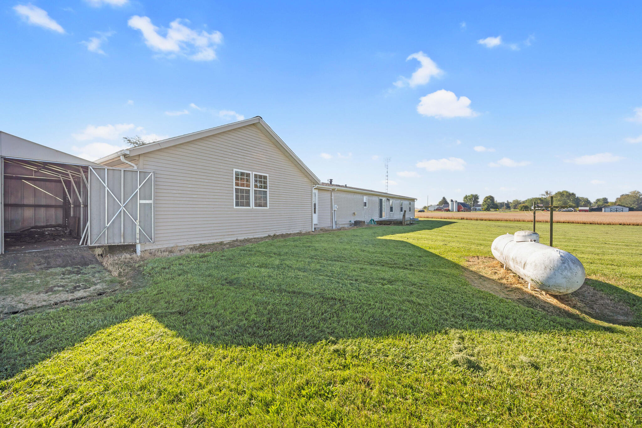 8712 County Road 11, De Graff, Ohio 43318