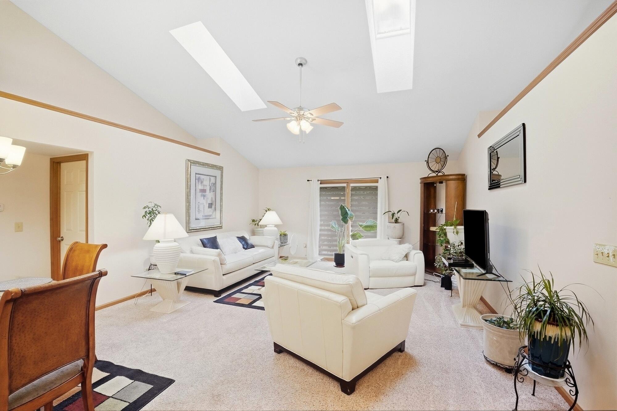 3126 Lakeview, Springfield, Ohio 45503