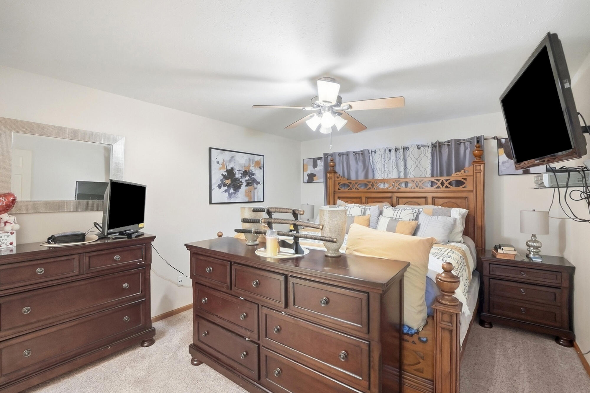 3126 Lakeview, Springfield, Ohio 45503