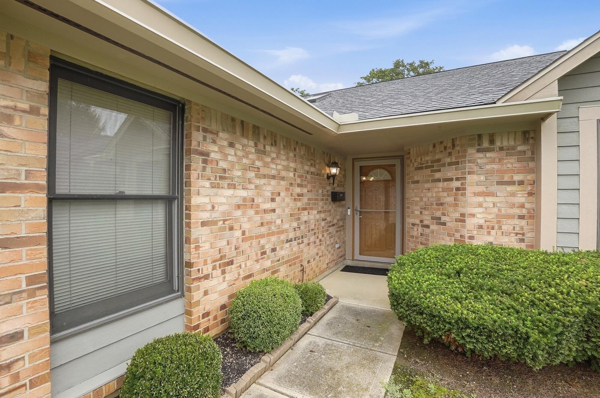 3126 Lakeview, Springfield, Ohio 45503