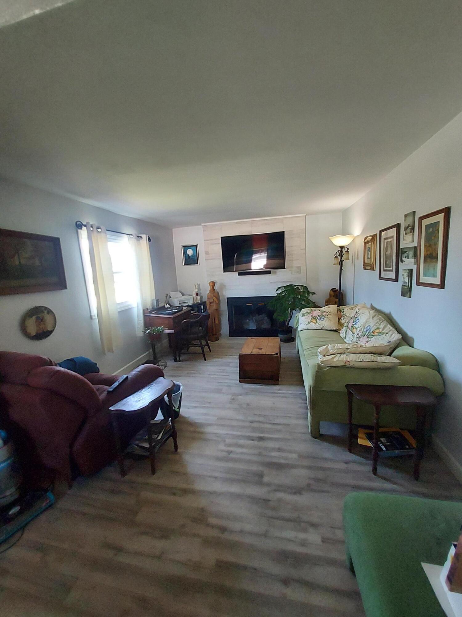 109 Rauthland, Wapakoneta, Ohio 45895