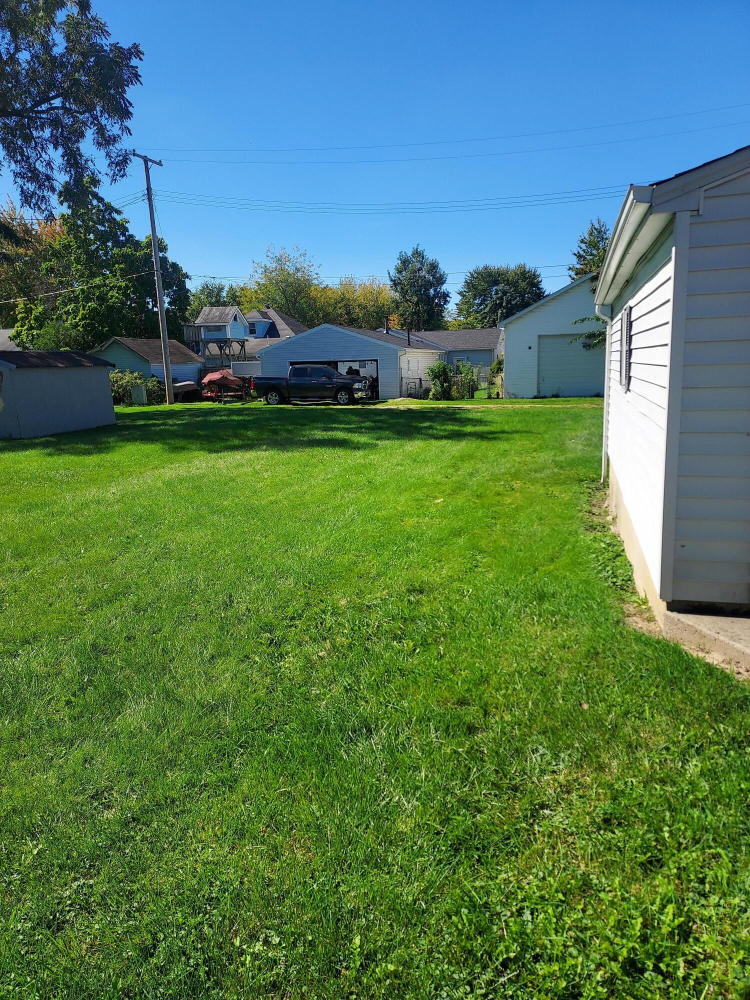 109 Rauthland, Wapakoneta, Ohio 45895