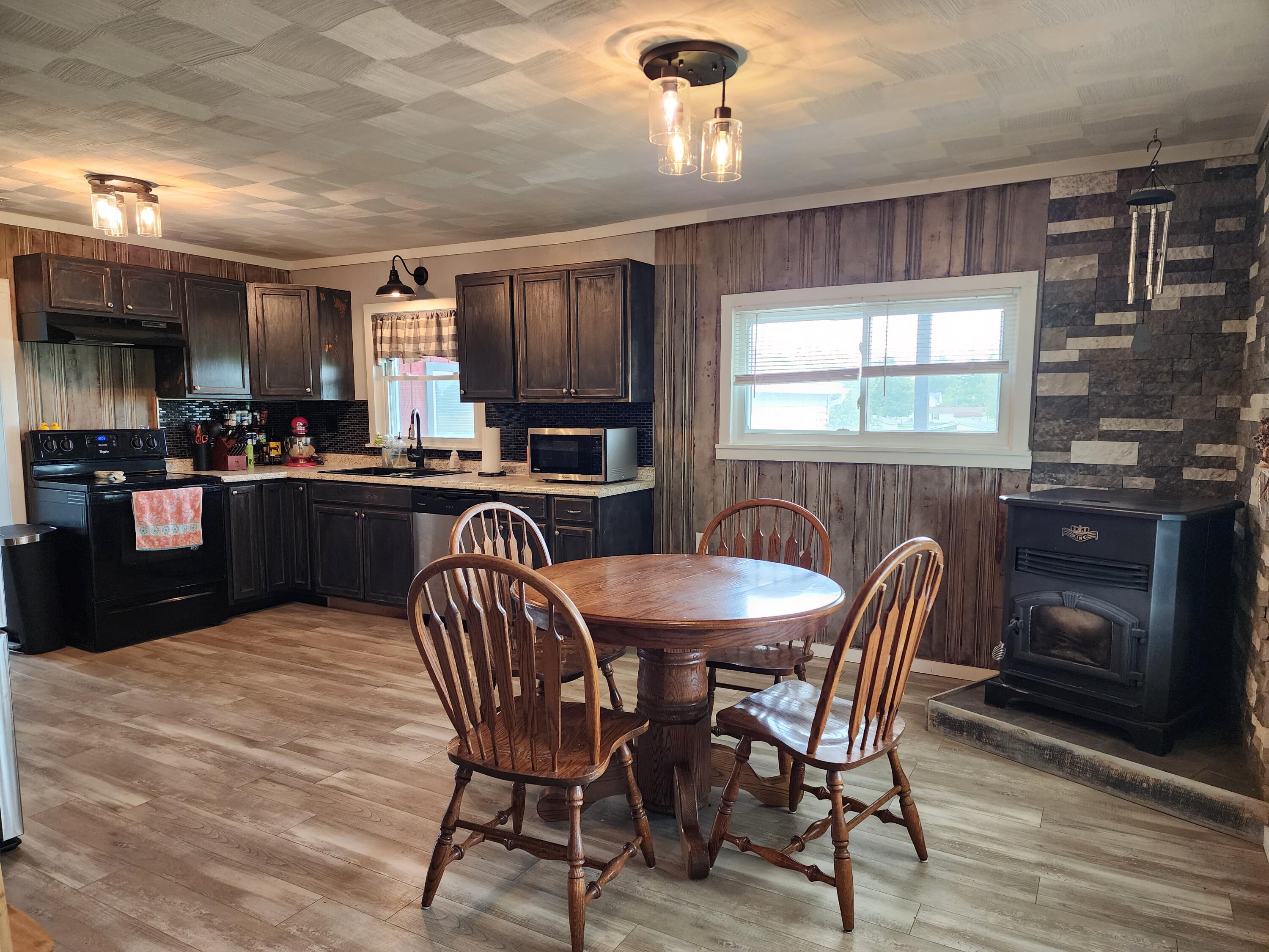 10334 County Road 153, East Liberty, Ohio 43319