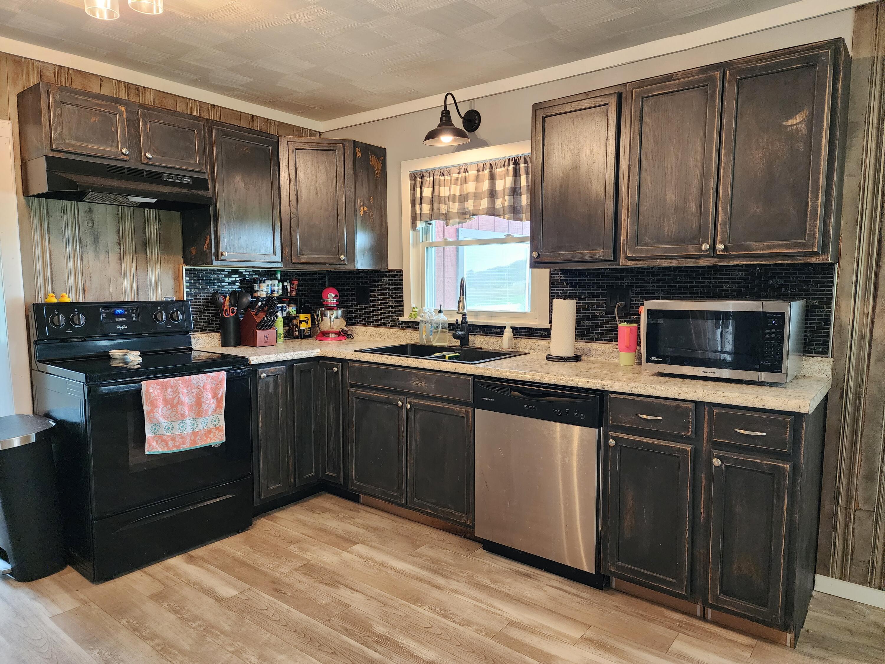 10334 County Road 153, East Liberty, Ohio 43319