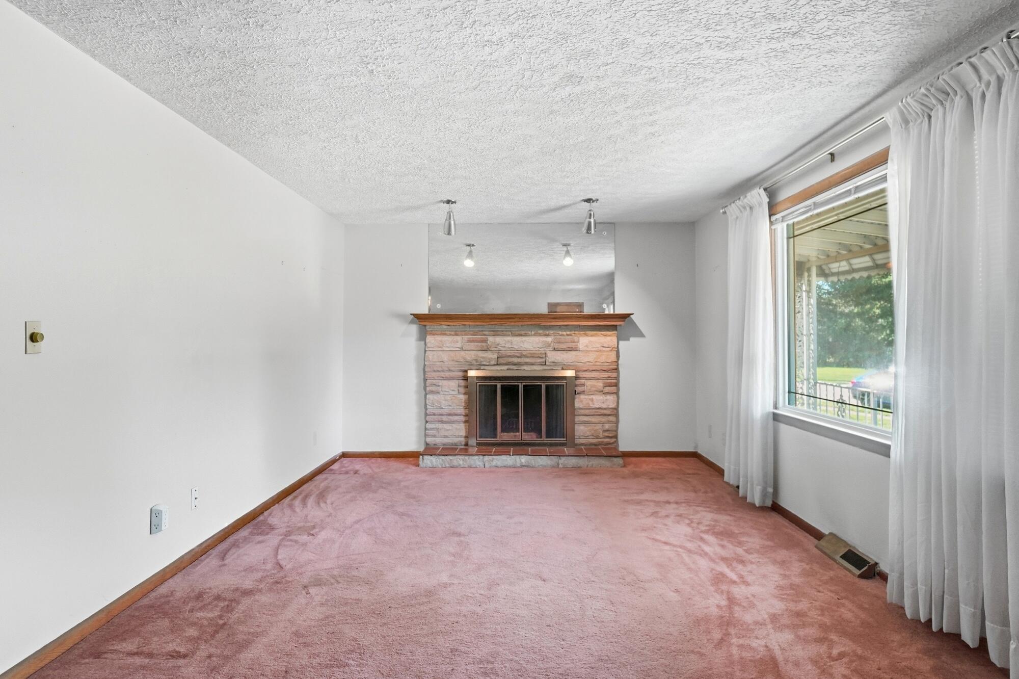 2560 Casey, Springfield, Ohio 45503