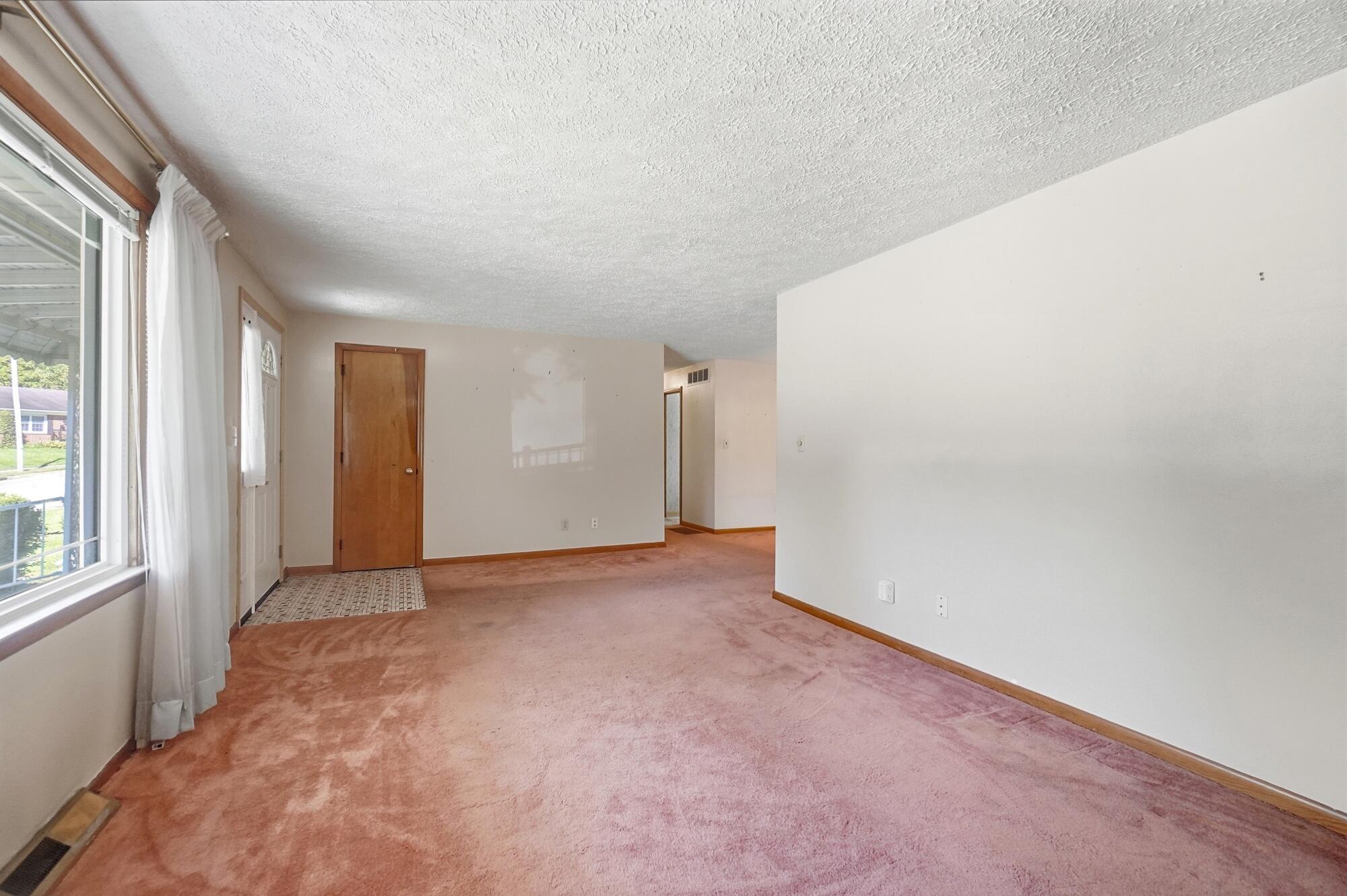 2560 Casey, Springfield, Ohio 45503