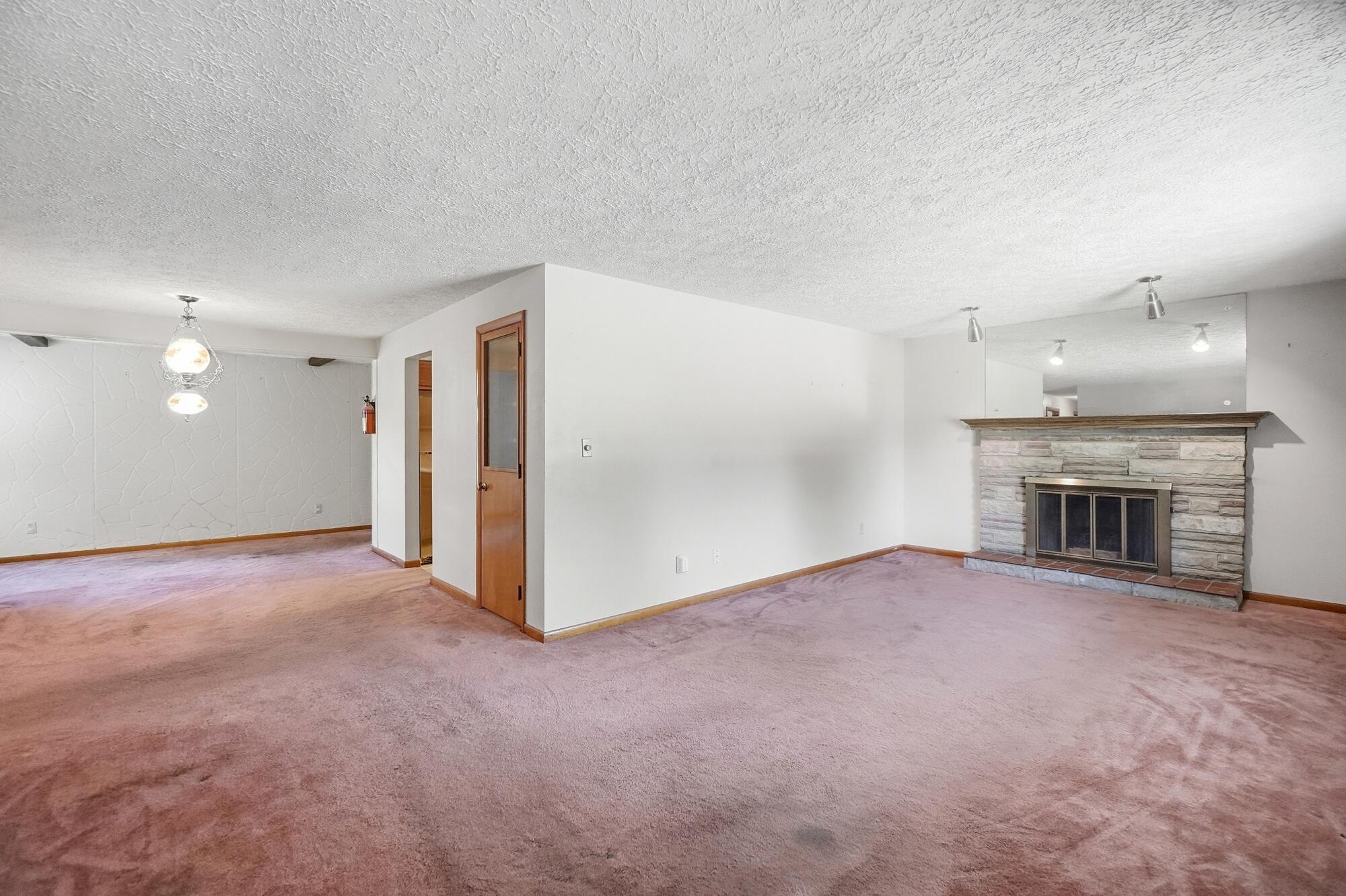 2560 Casey, Springfield, Ohio 45503