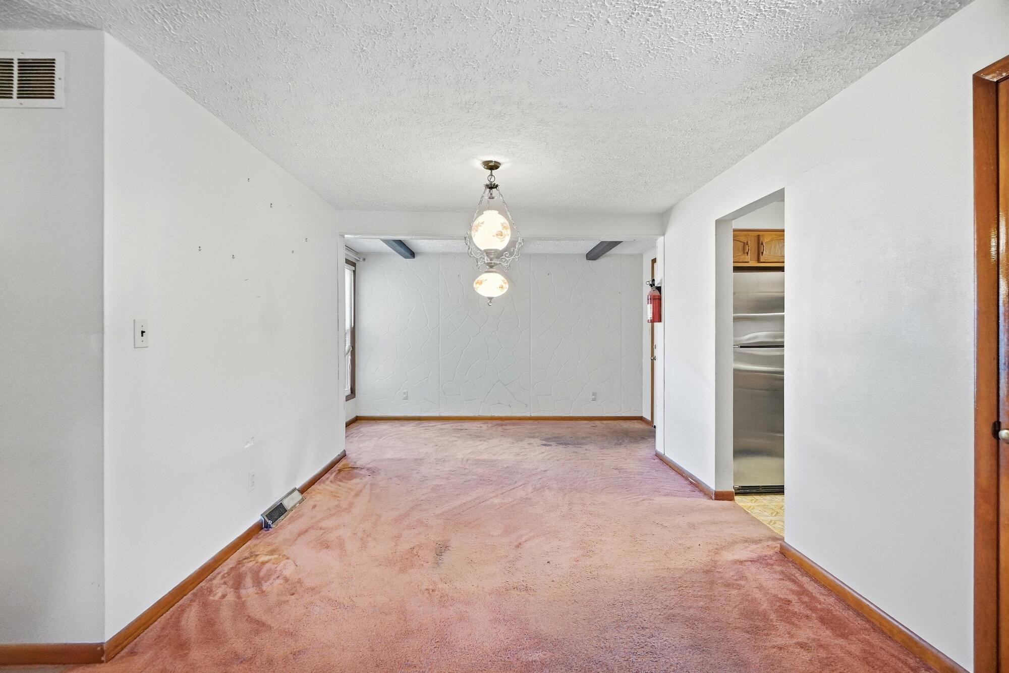 2560 Casey, Springfield, Ohio 45503