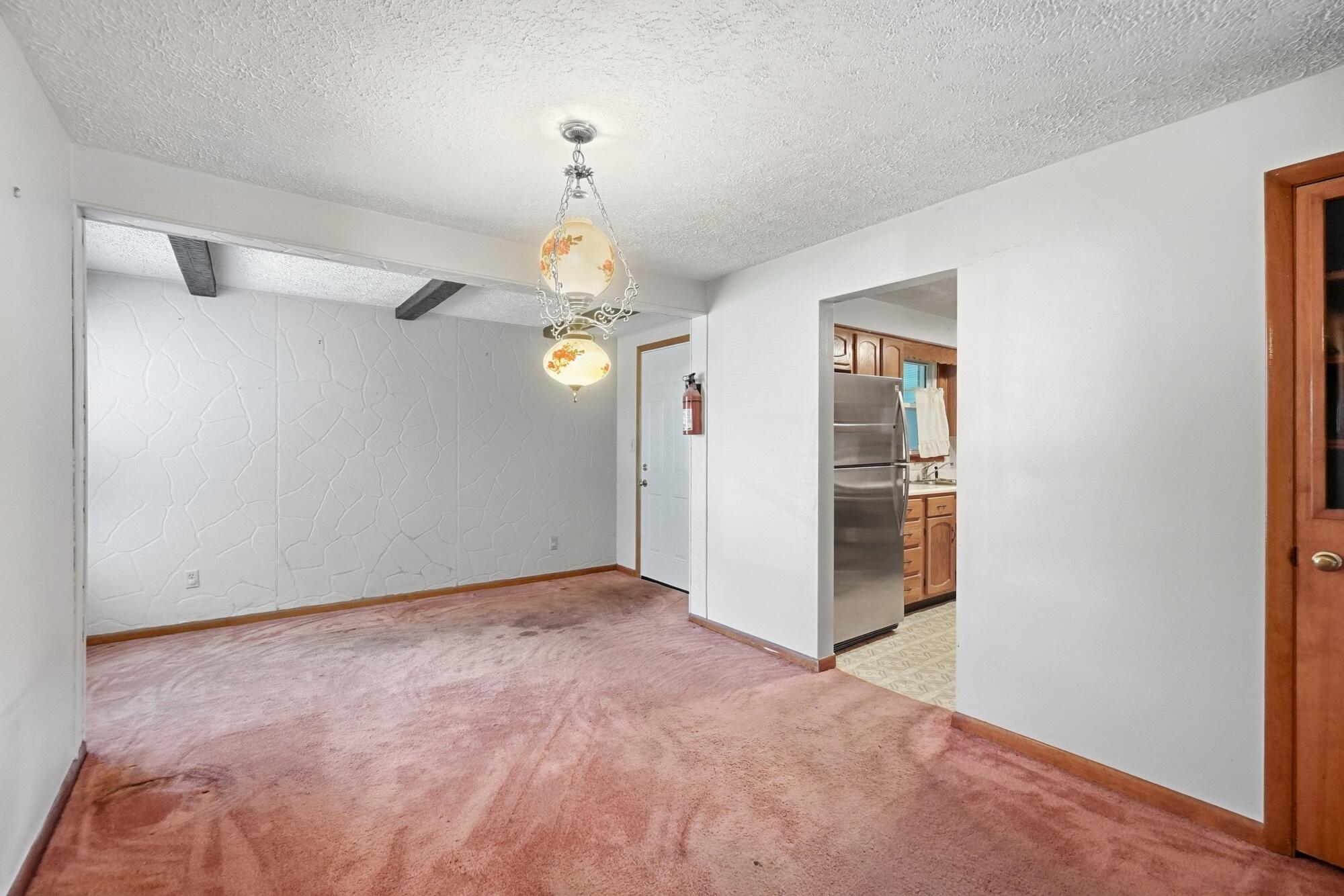 2560 Casey, Springfield, Ohio 45503