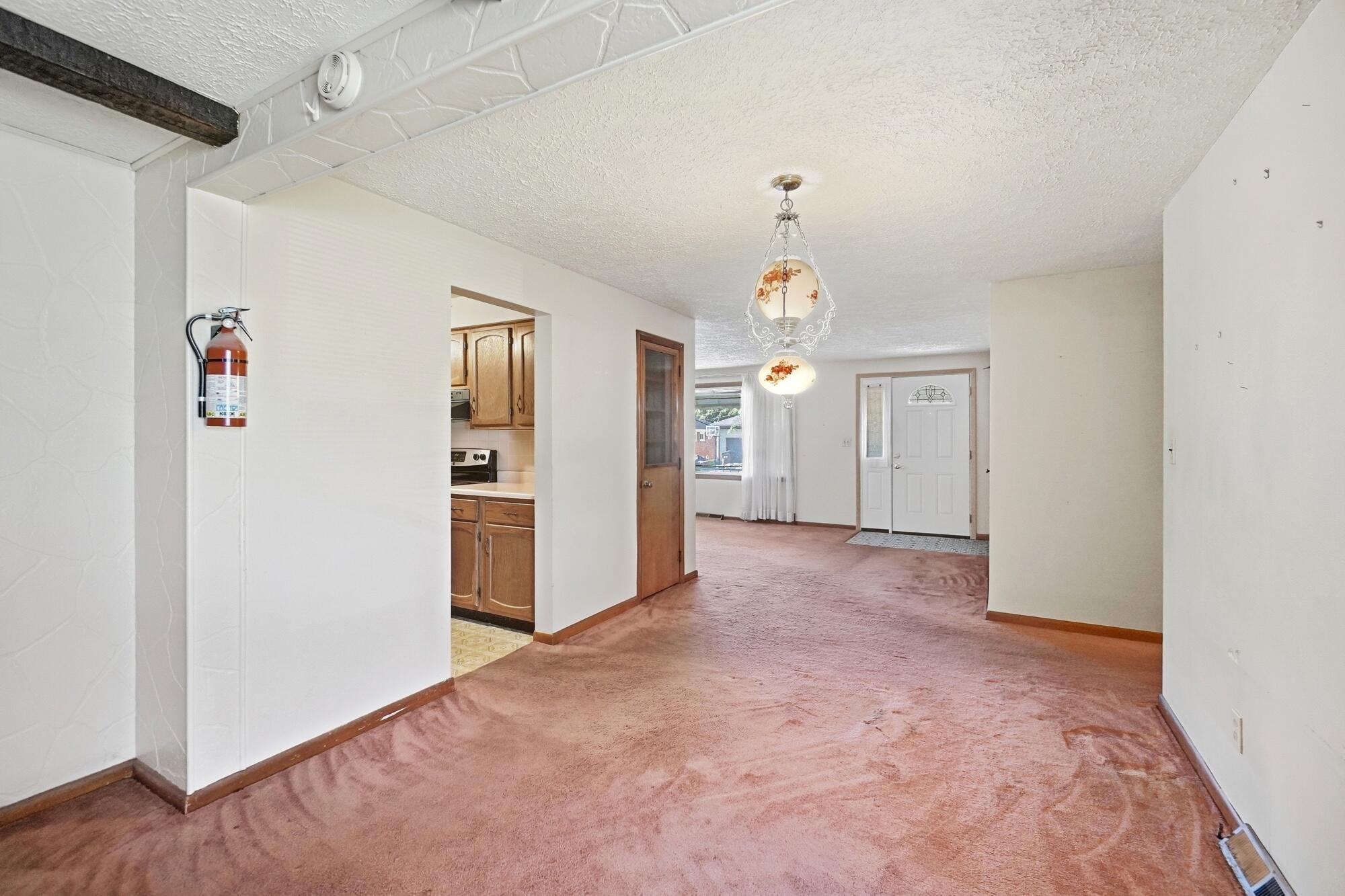 2560 Casey, Springfield, Ohio 45503