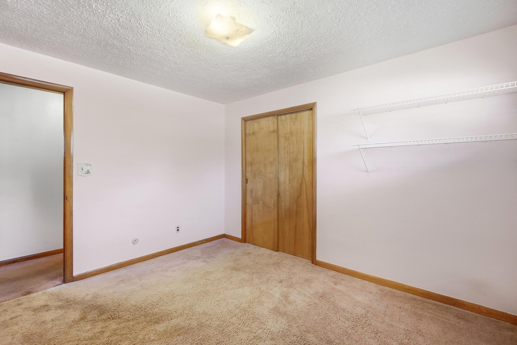 2560 Casey, Springfield, Ohio 45503
