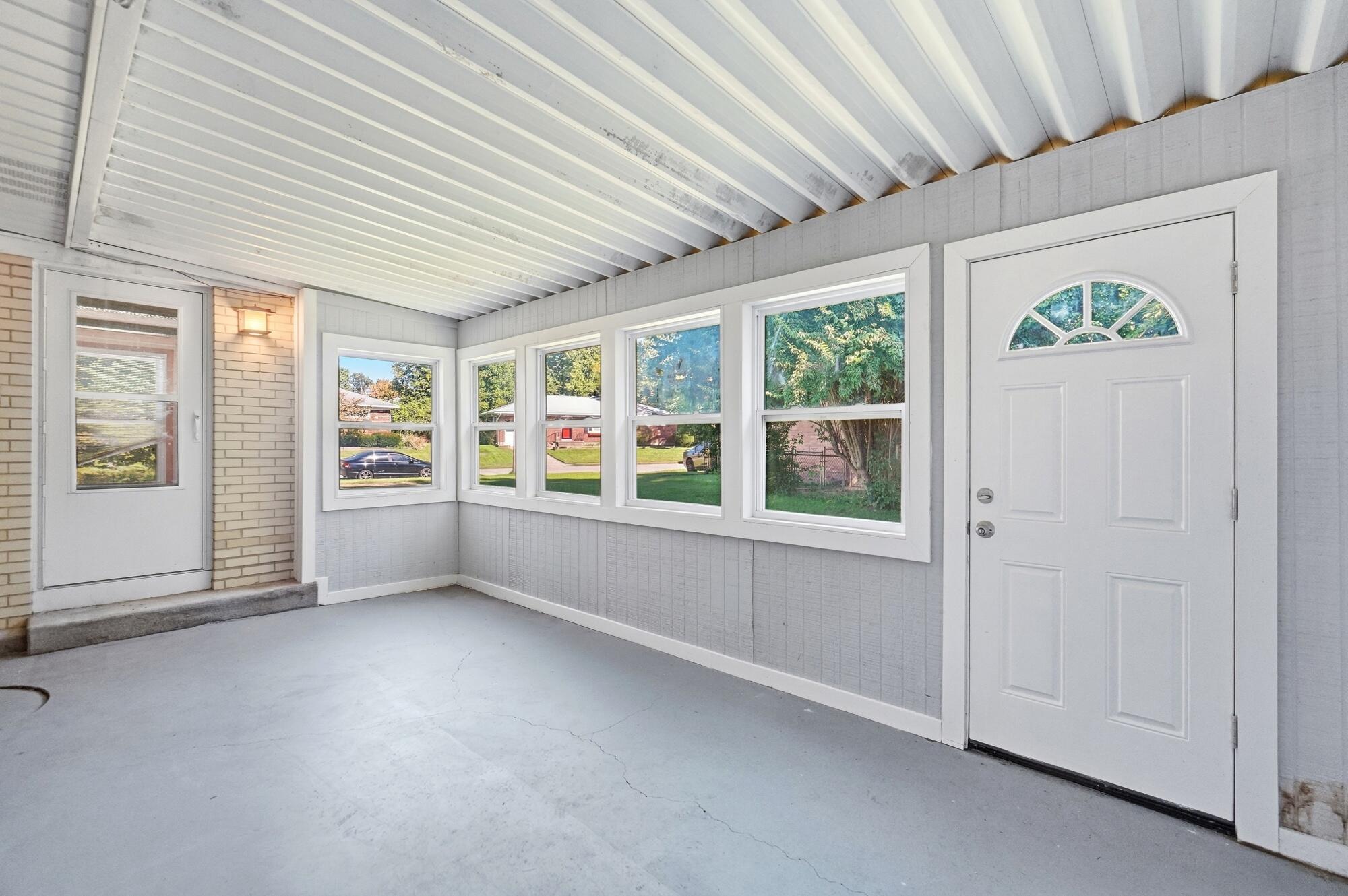 2560 Casey, Springfield, Ohio 45503