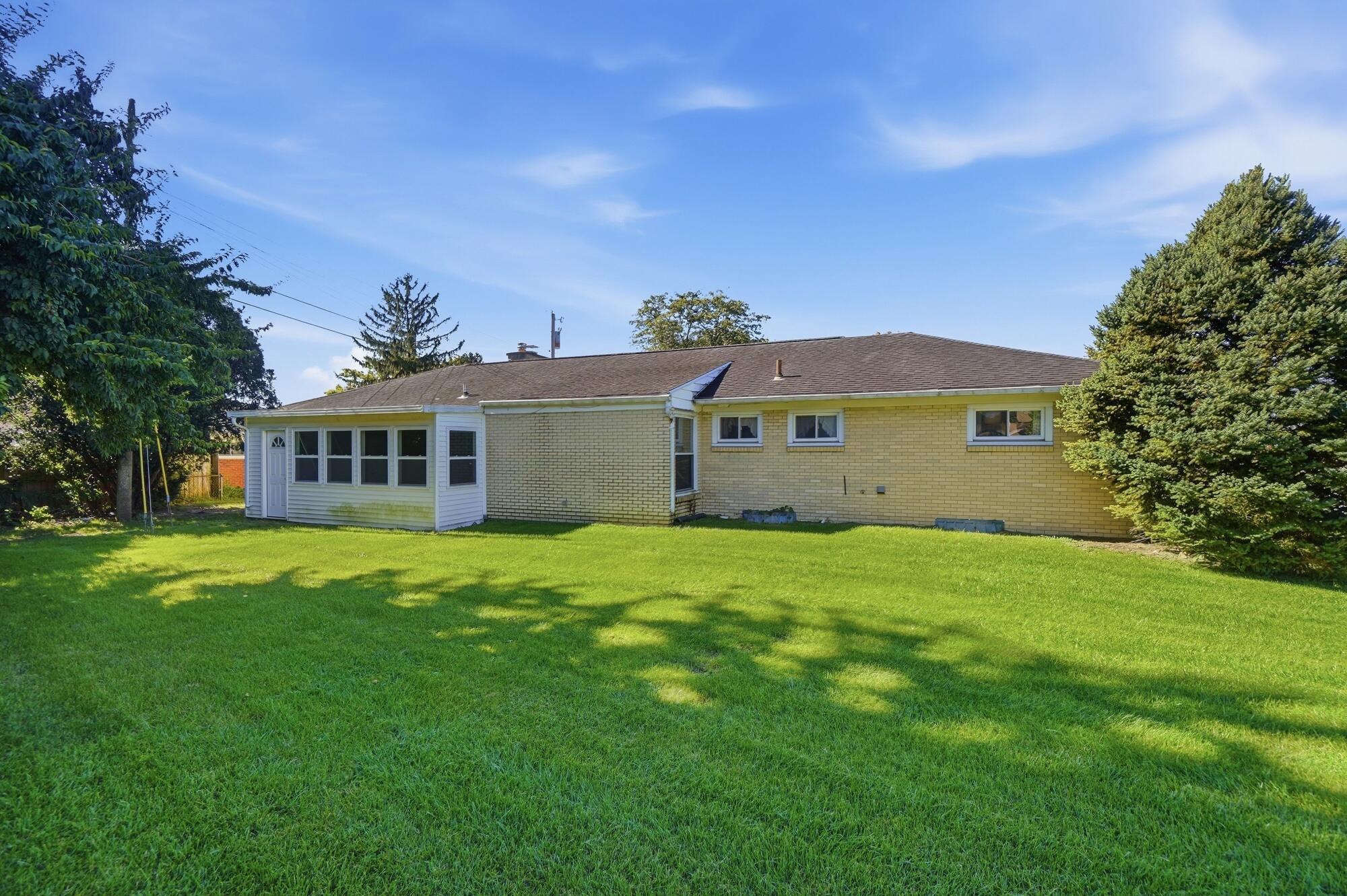 2560 Casey, Springfield, Ohio 45503
