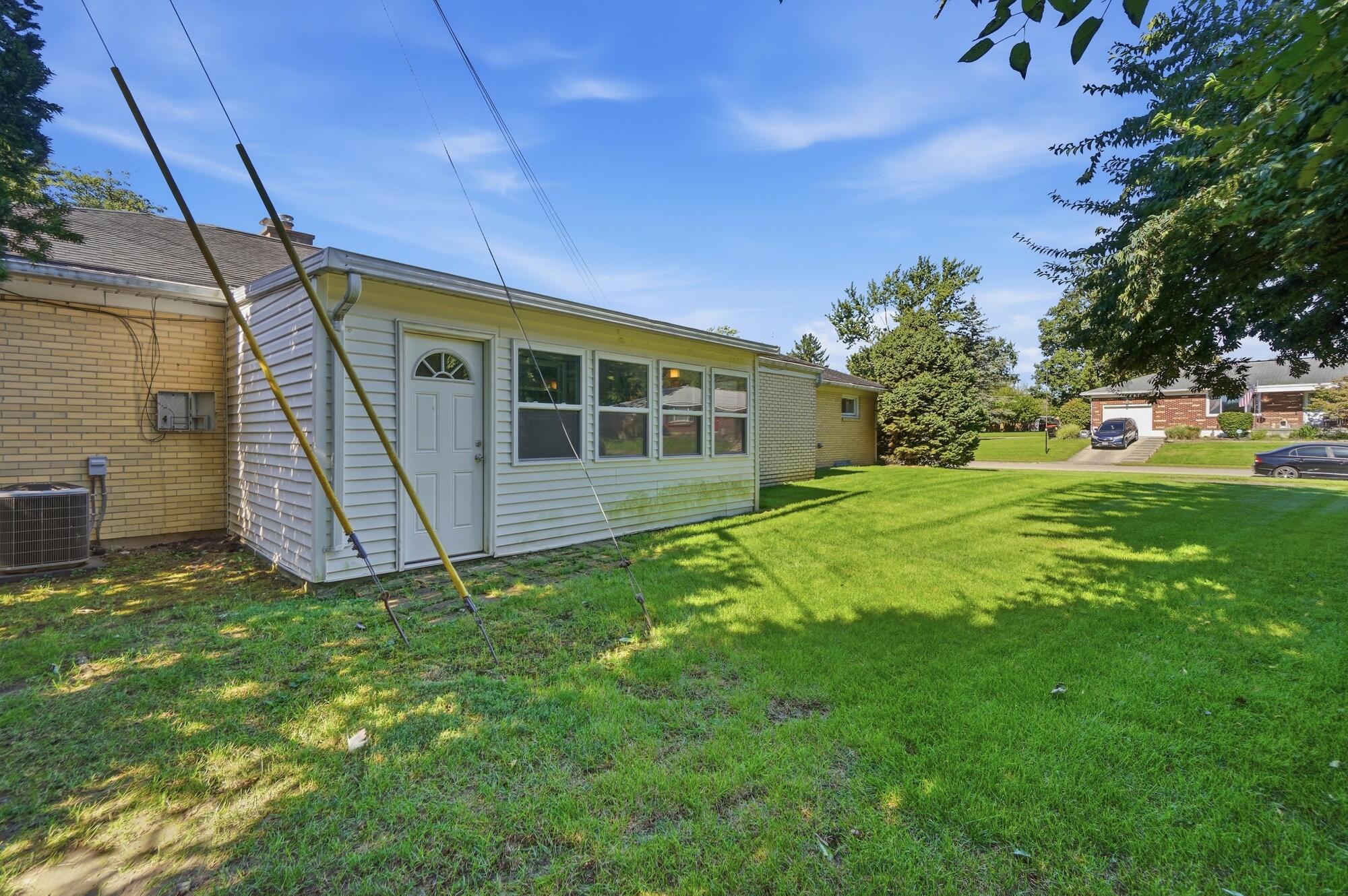 2560 Casey, Springfield, Ohio 45503