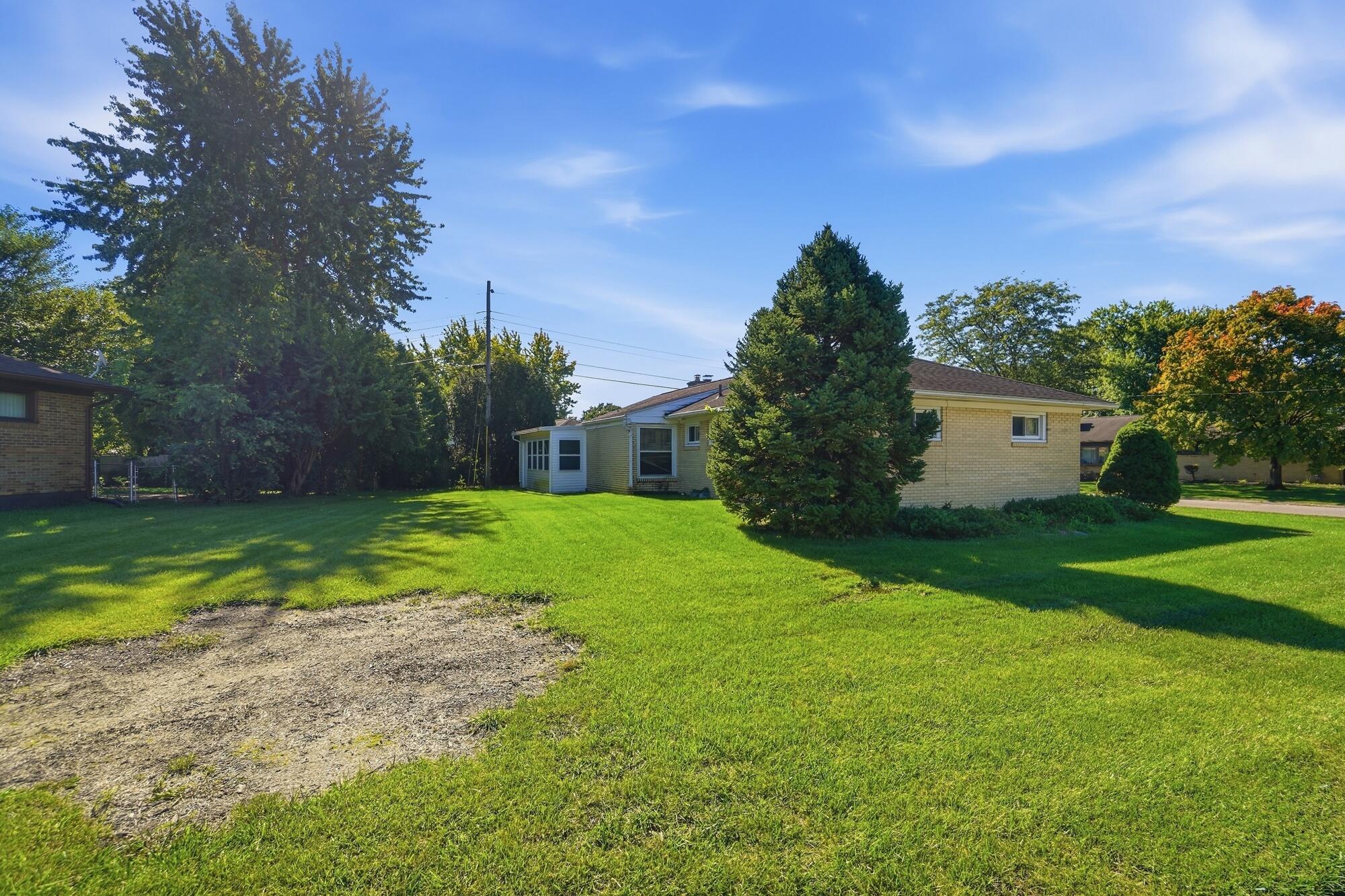 2560 Casey, Springfield, Ohio 45503