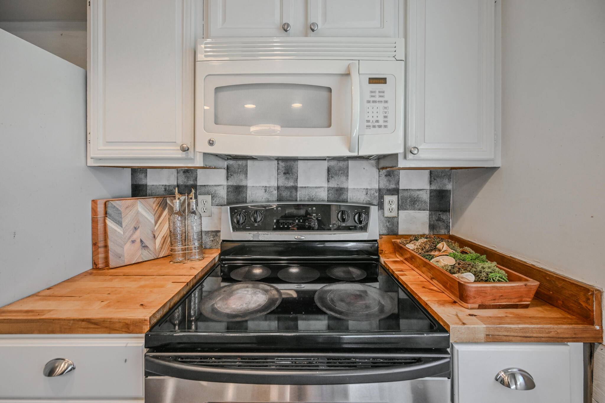 3191 Tamarack, Springfield, Ohio 45502