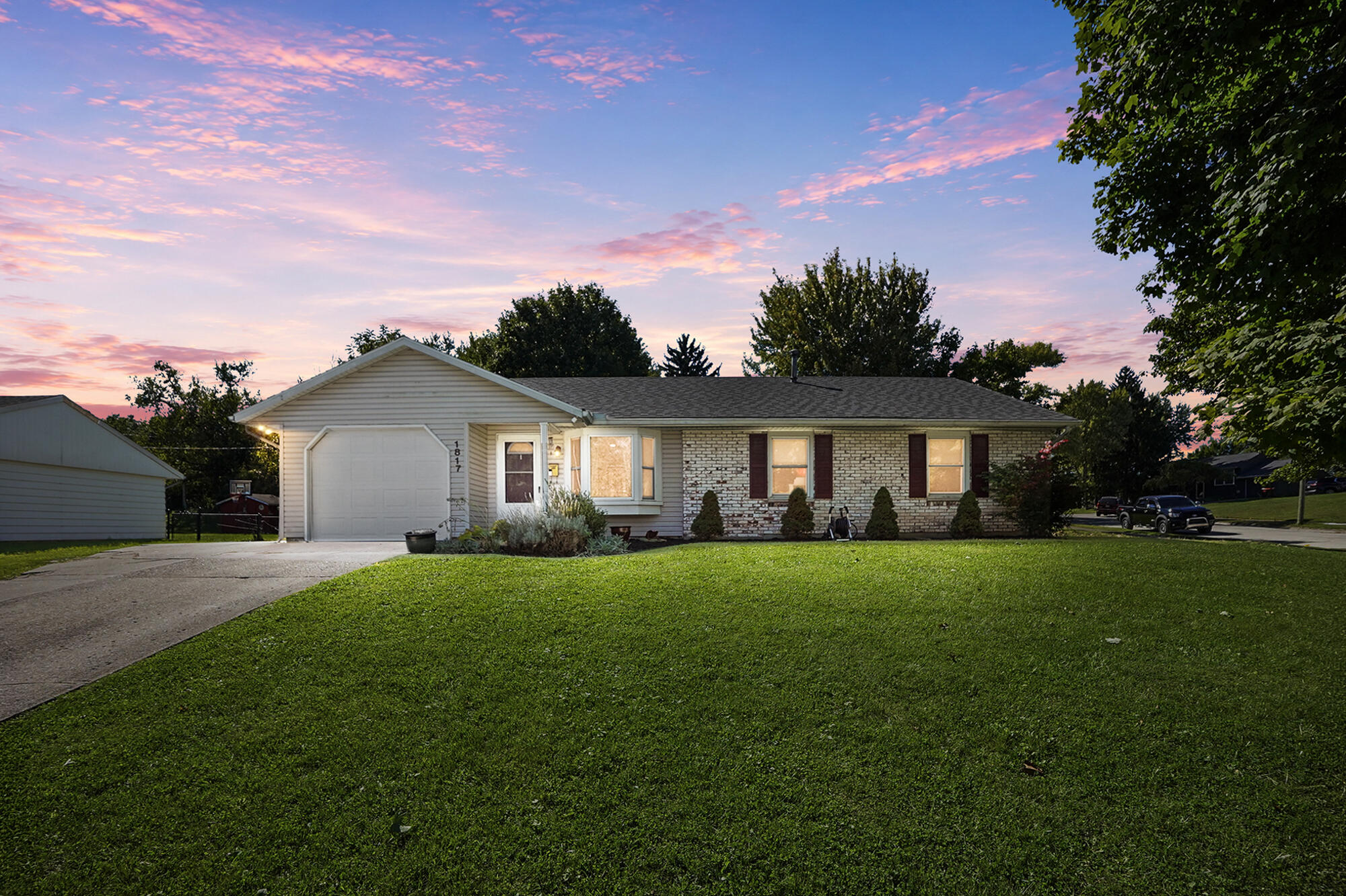 1817 Marinette, Springfield, Ohio 45503