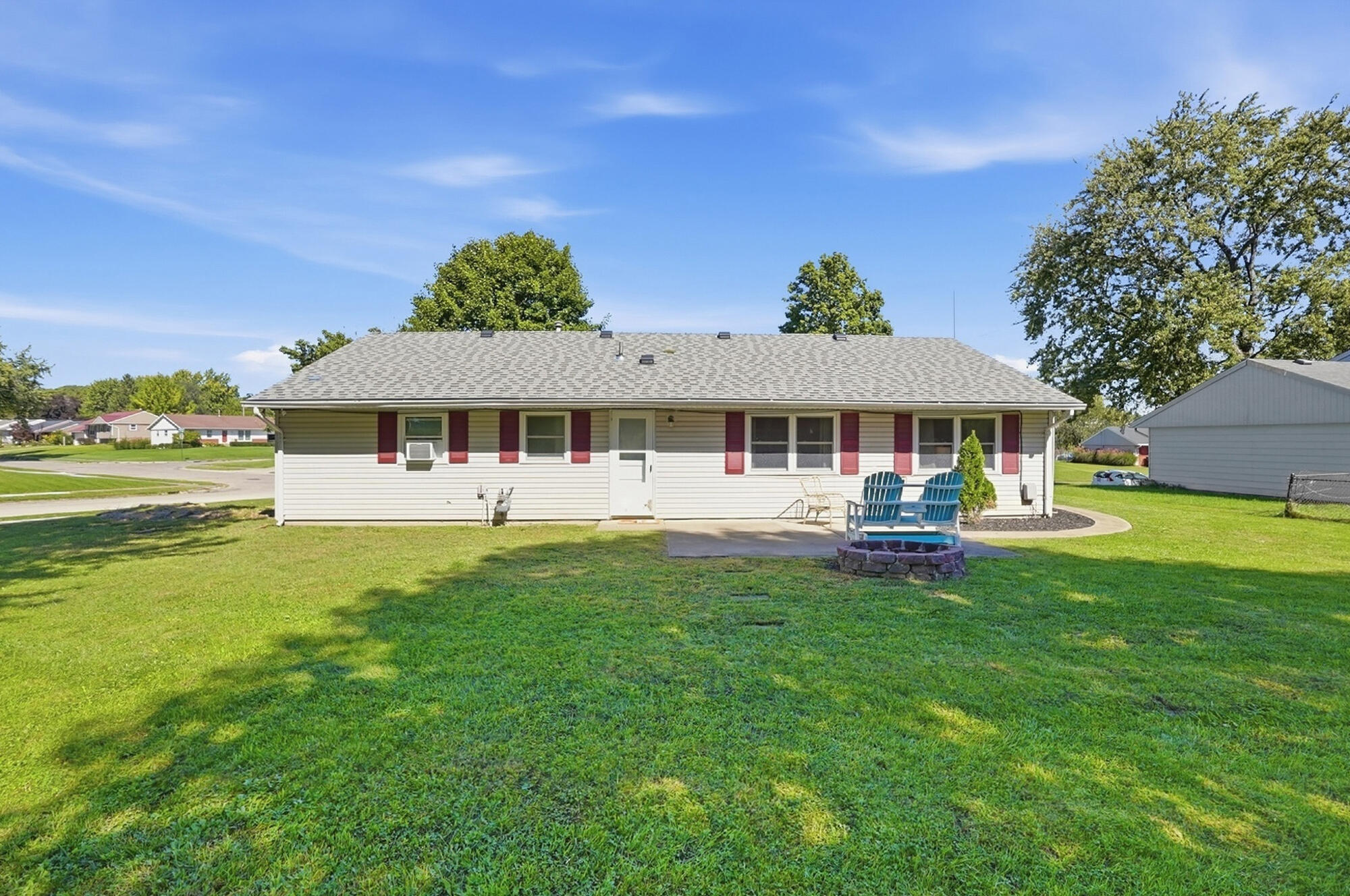 1817 Marinette, Springfield, Ohio 45503