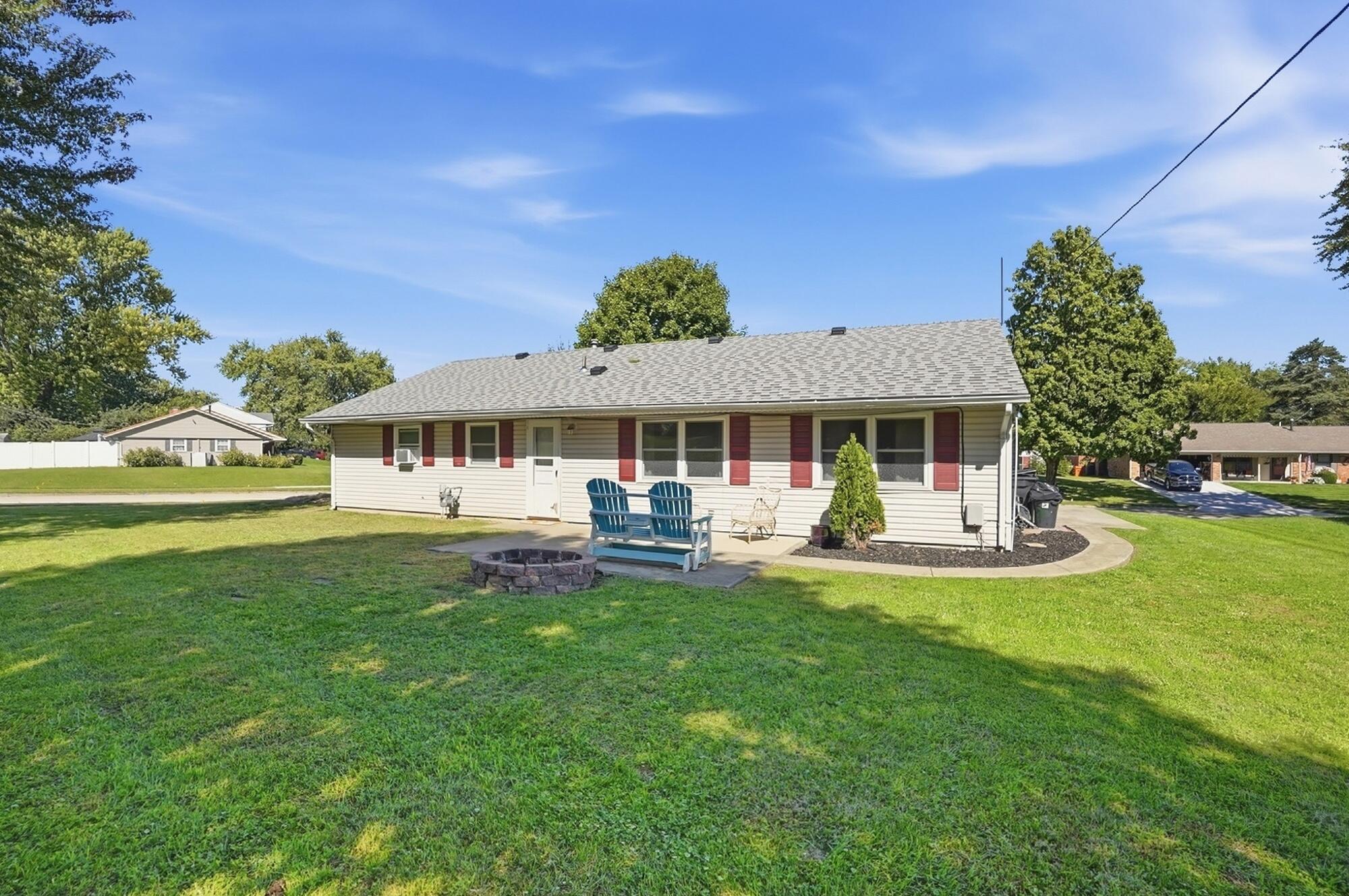 1817 Marinette, Springfield, Ohio 45503
