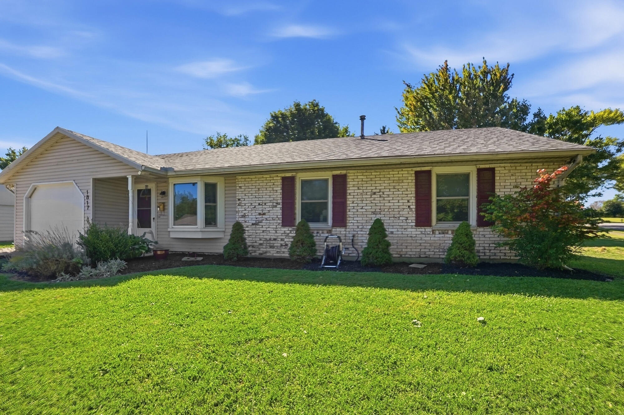 1817 Marinette, Springfield, Ohio 45503