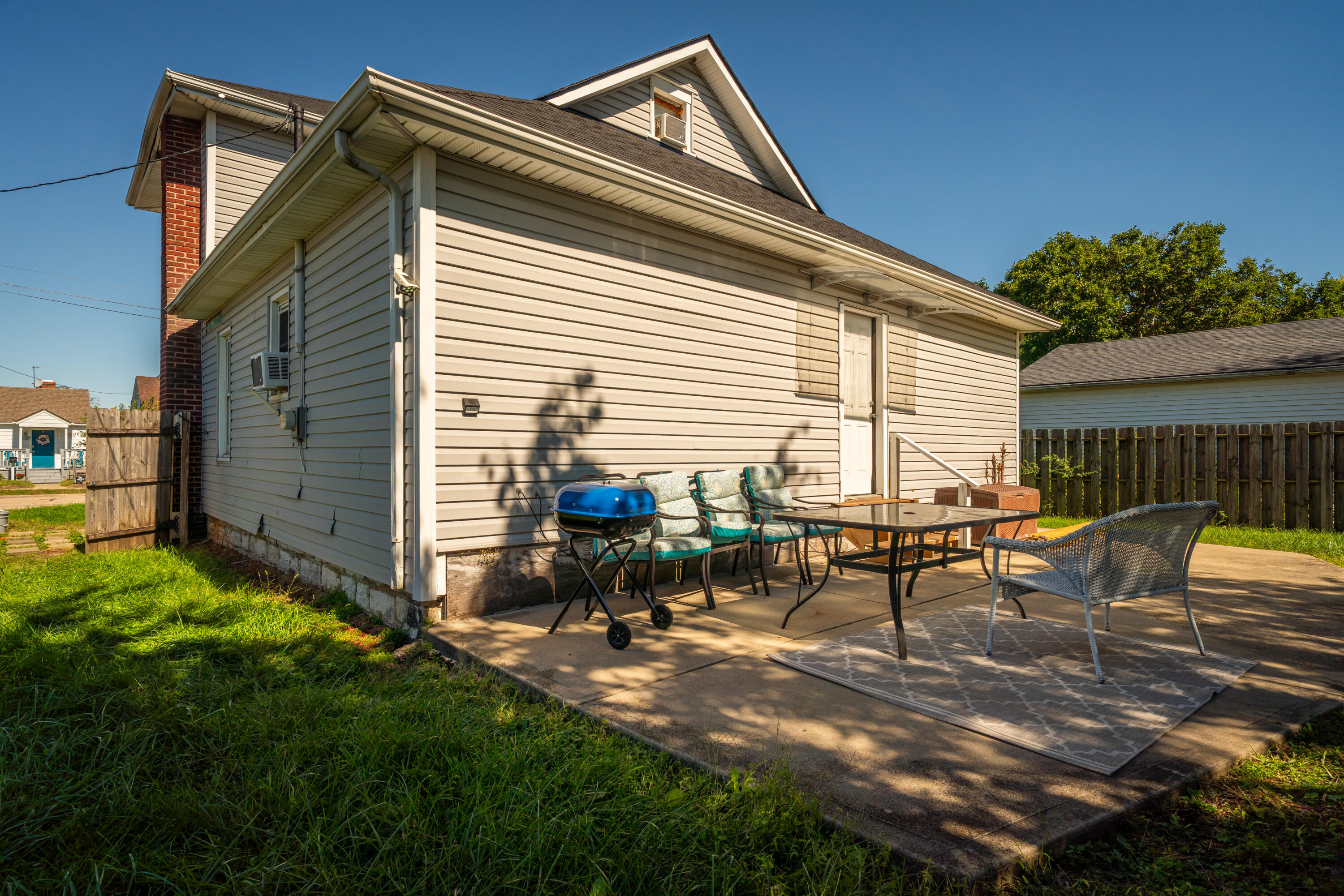 712 Main, Fairborn, Ohio 45324