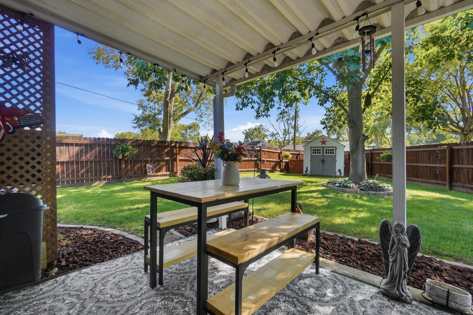 1066 Stonyridge, Troy, Ohio 45373