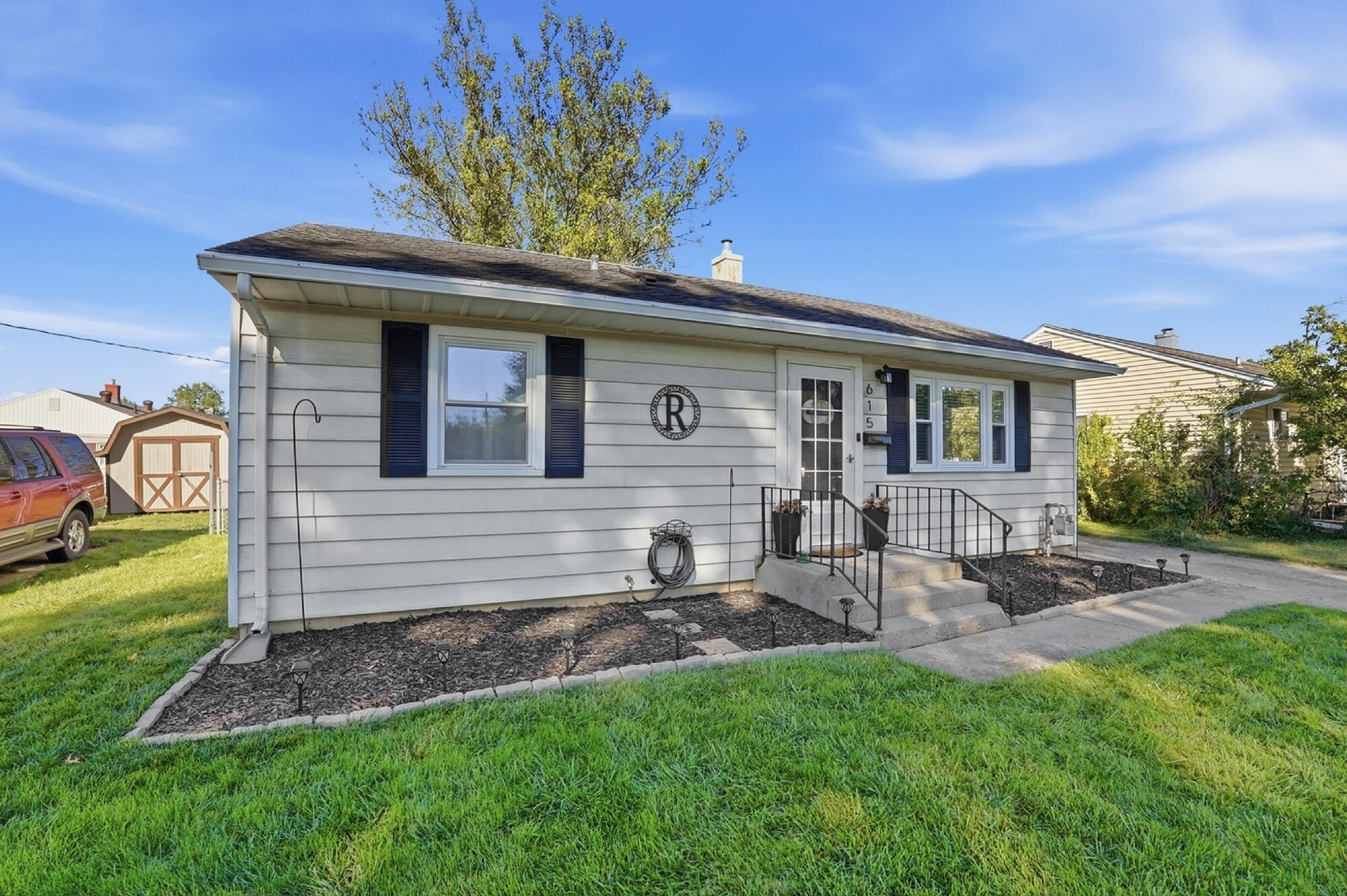 615 Mount Joy, Springfield, Ohio 45505