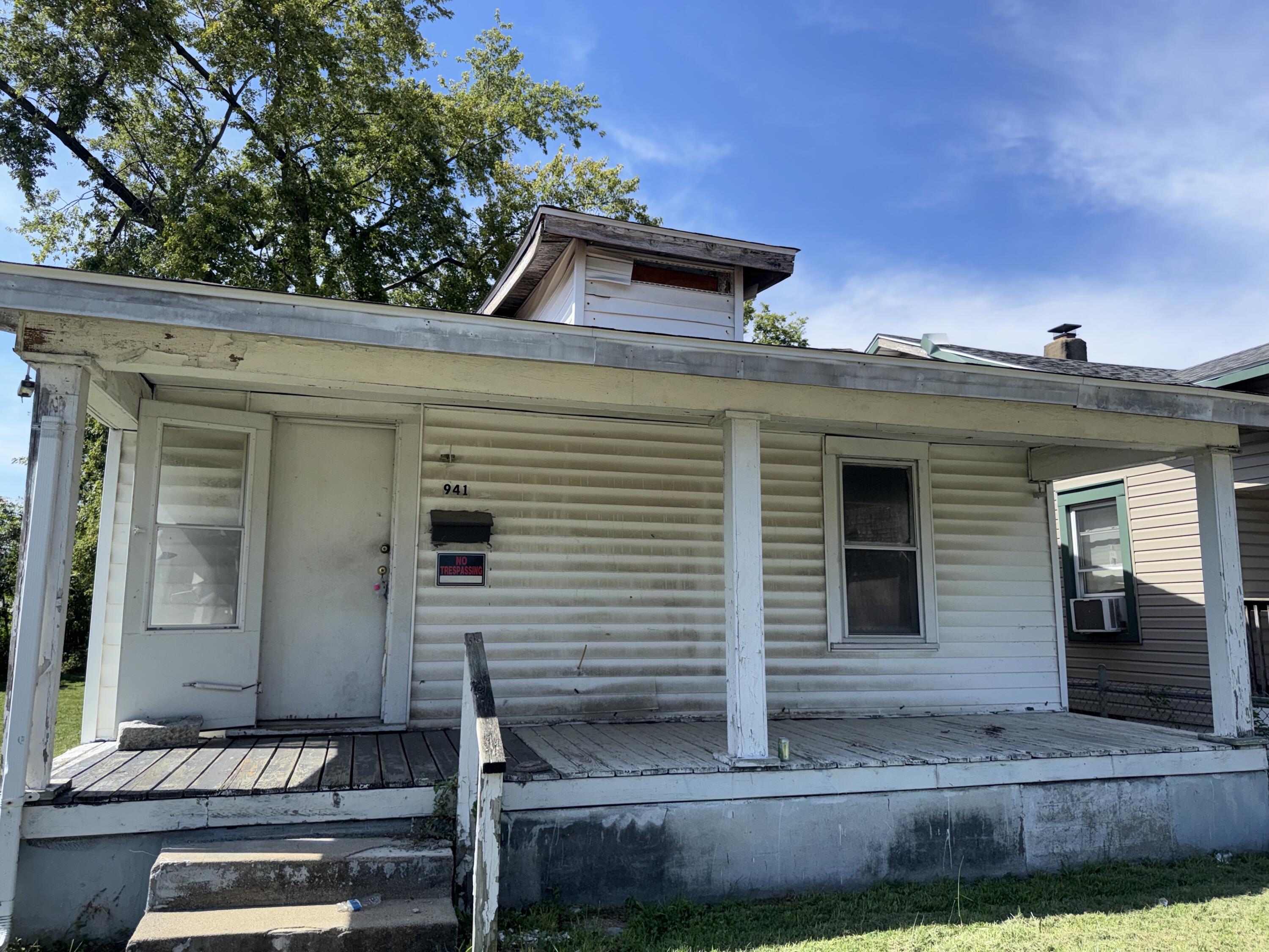 941 Milburn, Dayton, Ohio 45404