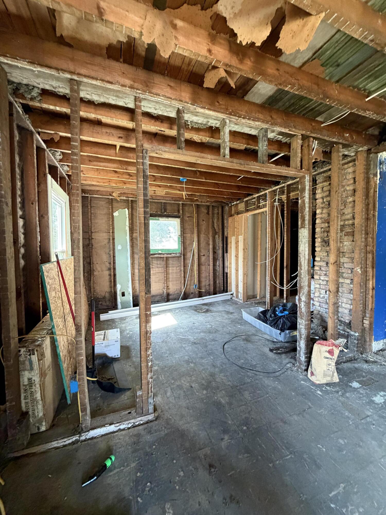 941 Milburn, Dayton, Ohio 45404
