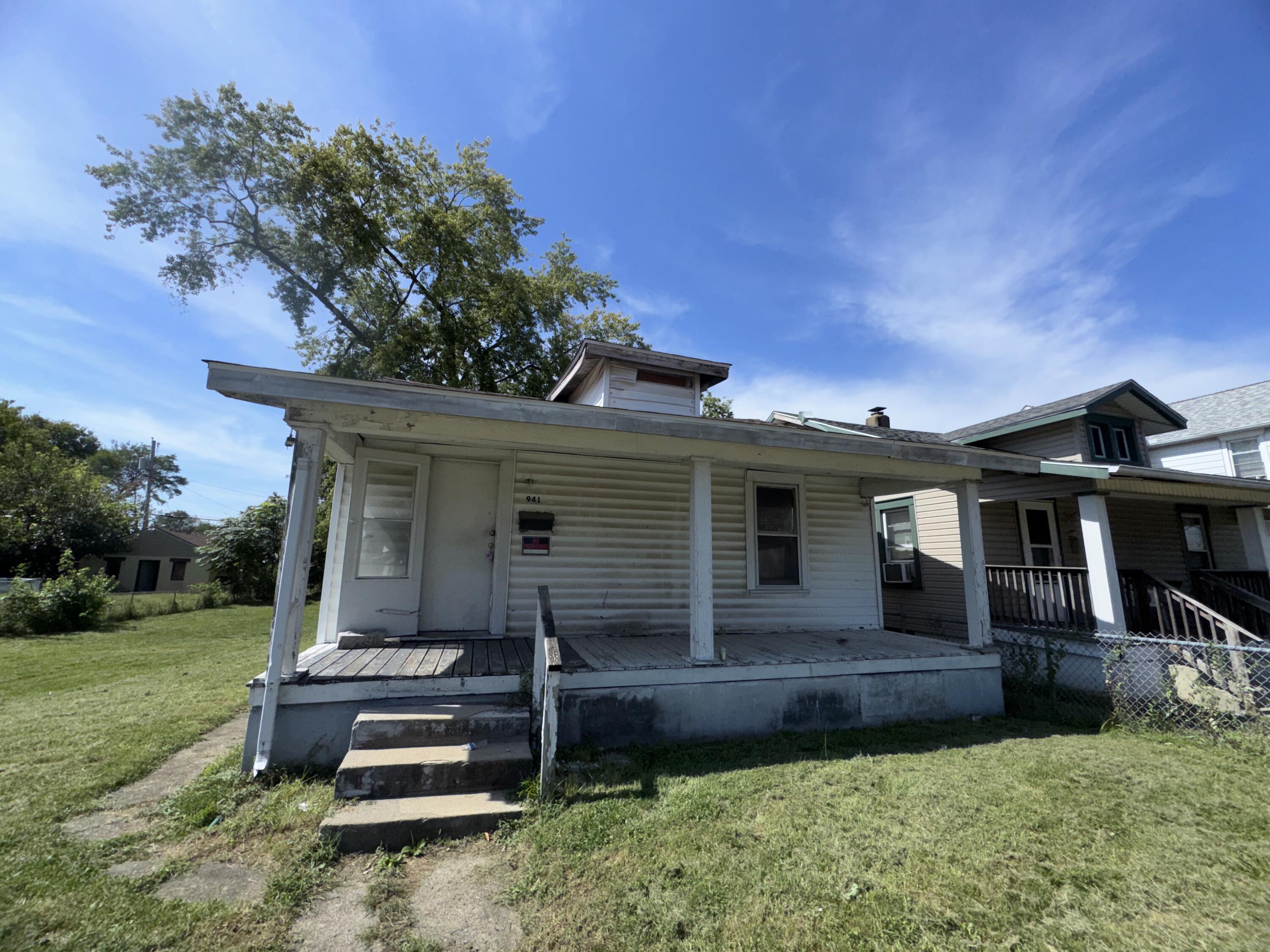 941 Milburn, Dayton, Ohio 45404