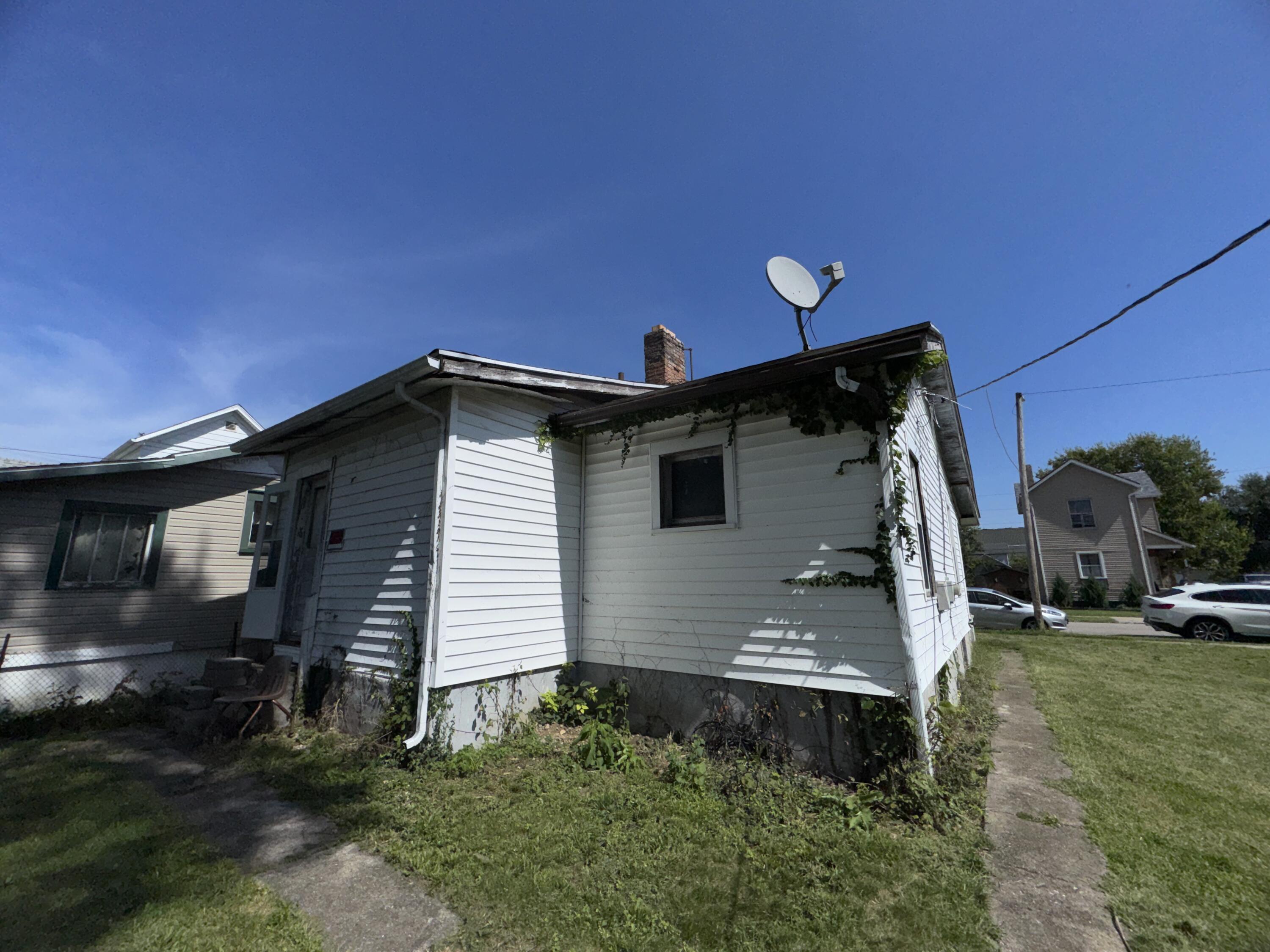941 Milburn, Dayton, Ohio 45404