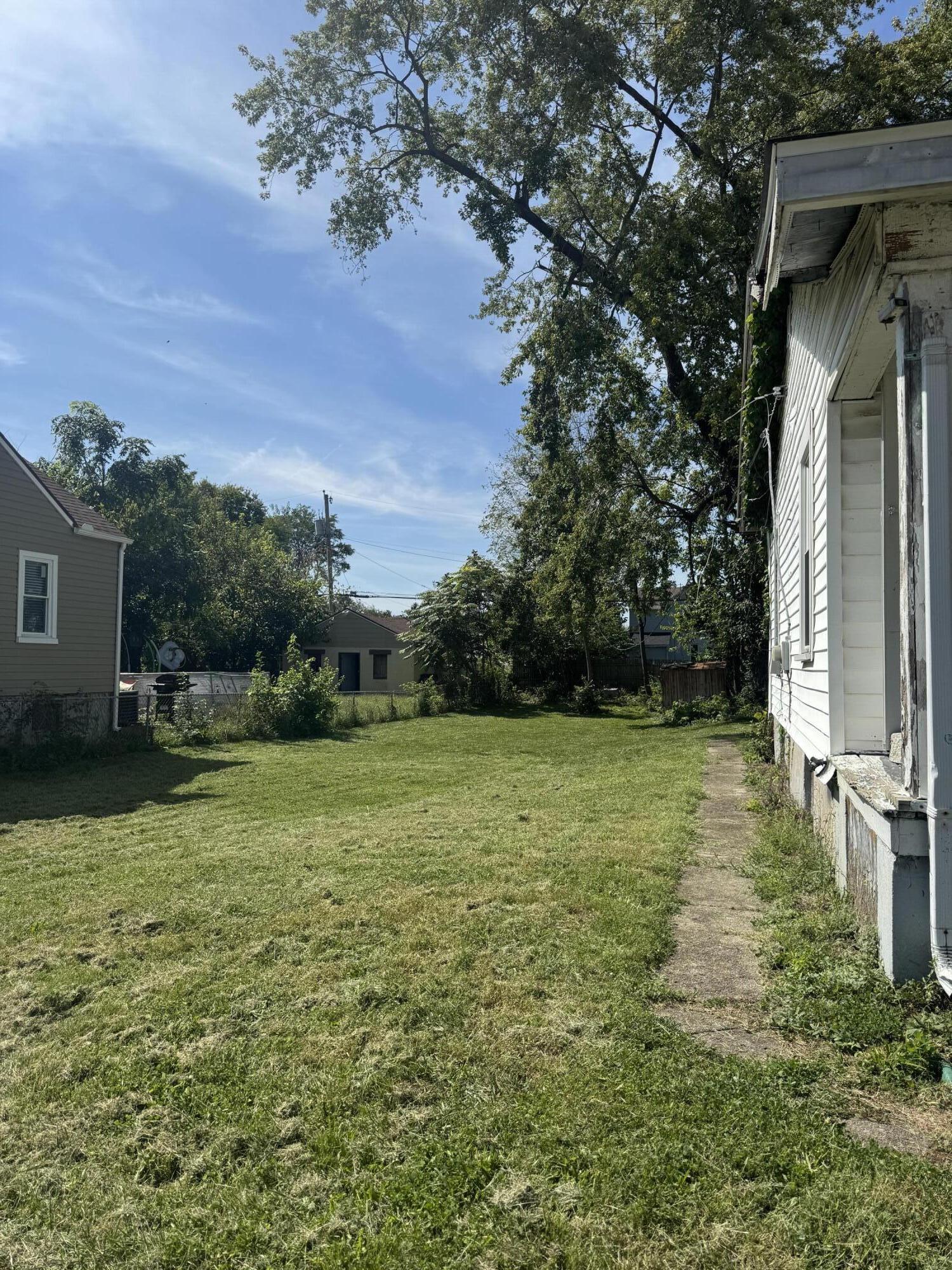 941 Milburn, Dayton, Ohio 45404
