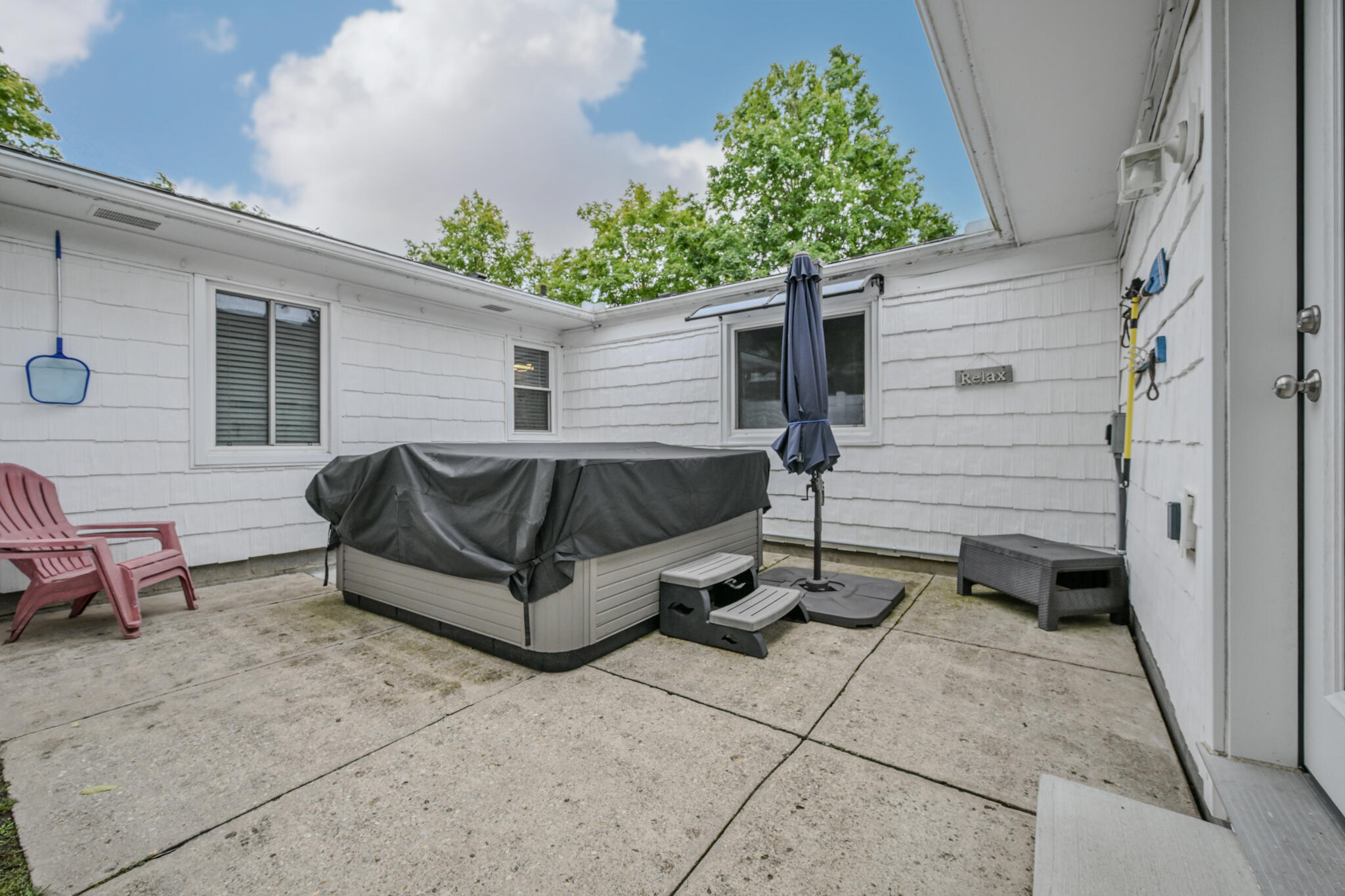 104 Berkley, Springfield, Ohio 45504