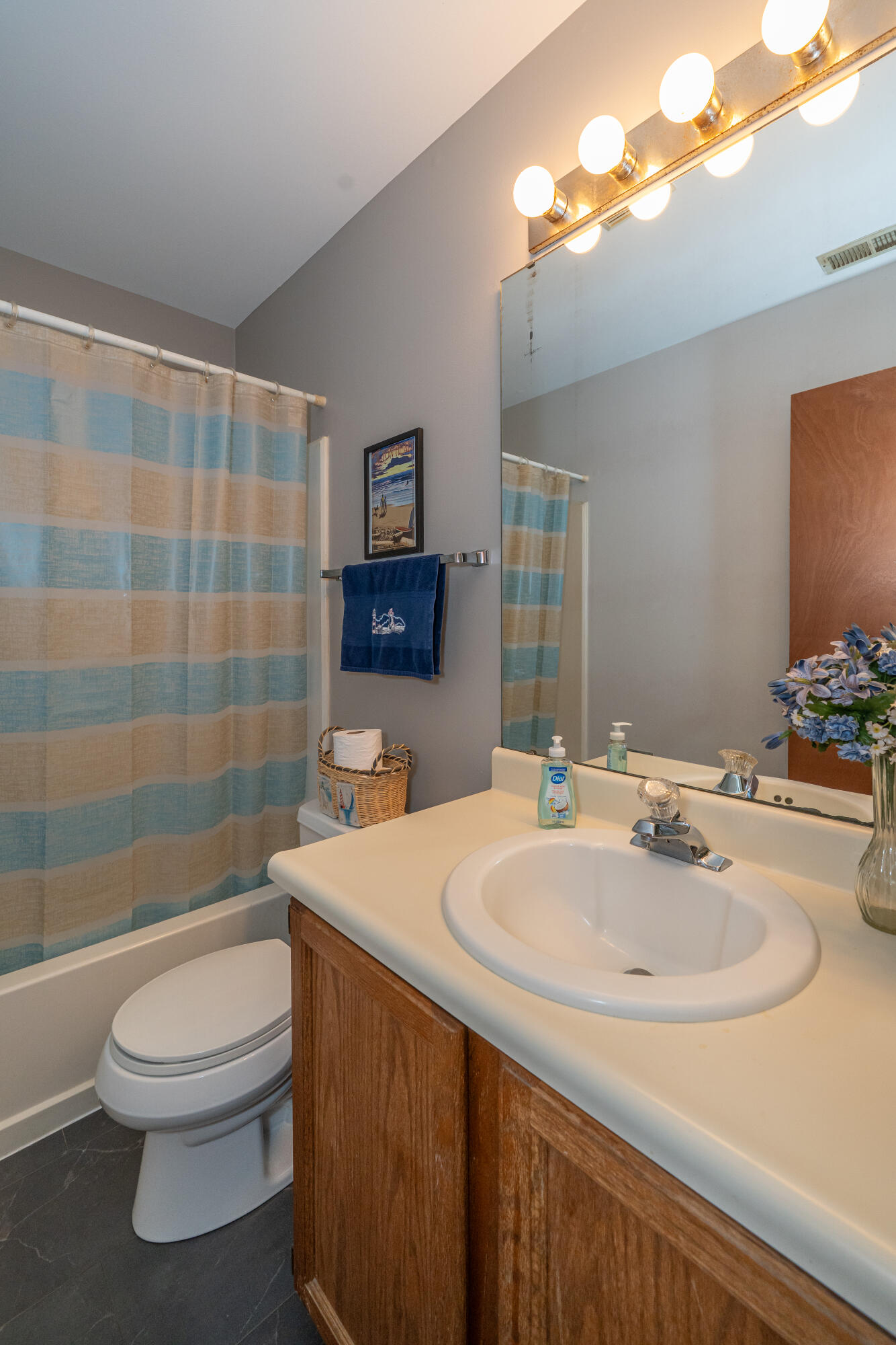 8030 Chipgate, Huber Heights, Ohio 45424