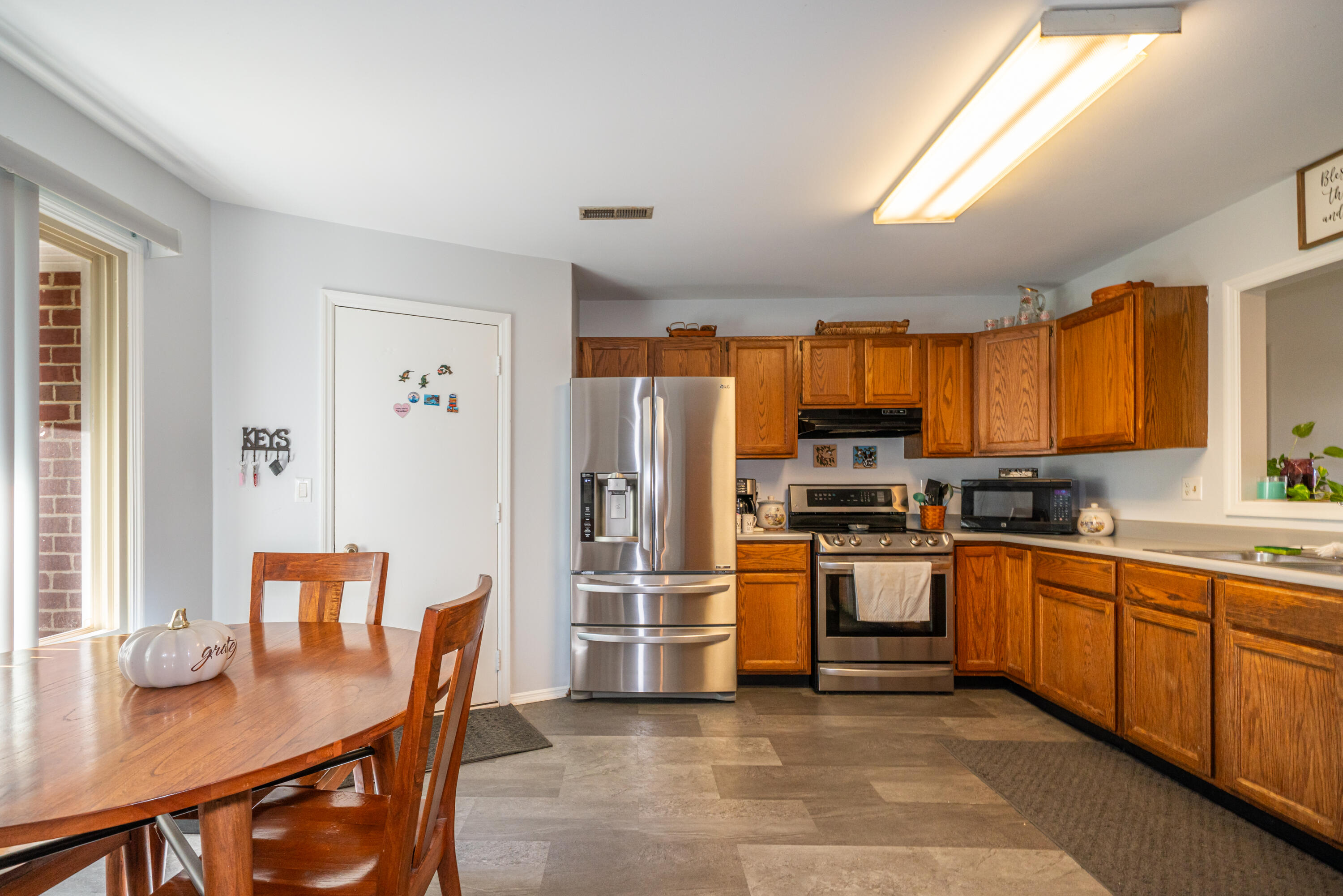8030 Chipgate, Huber Heights, Ohio 45424