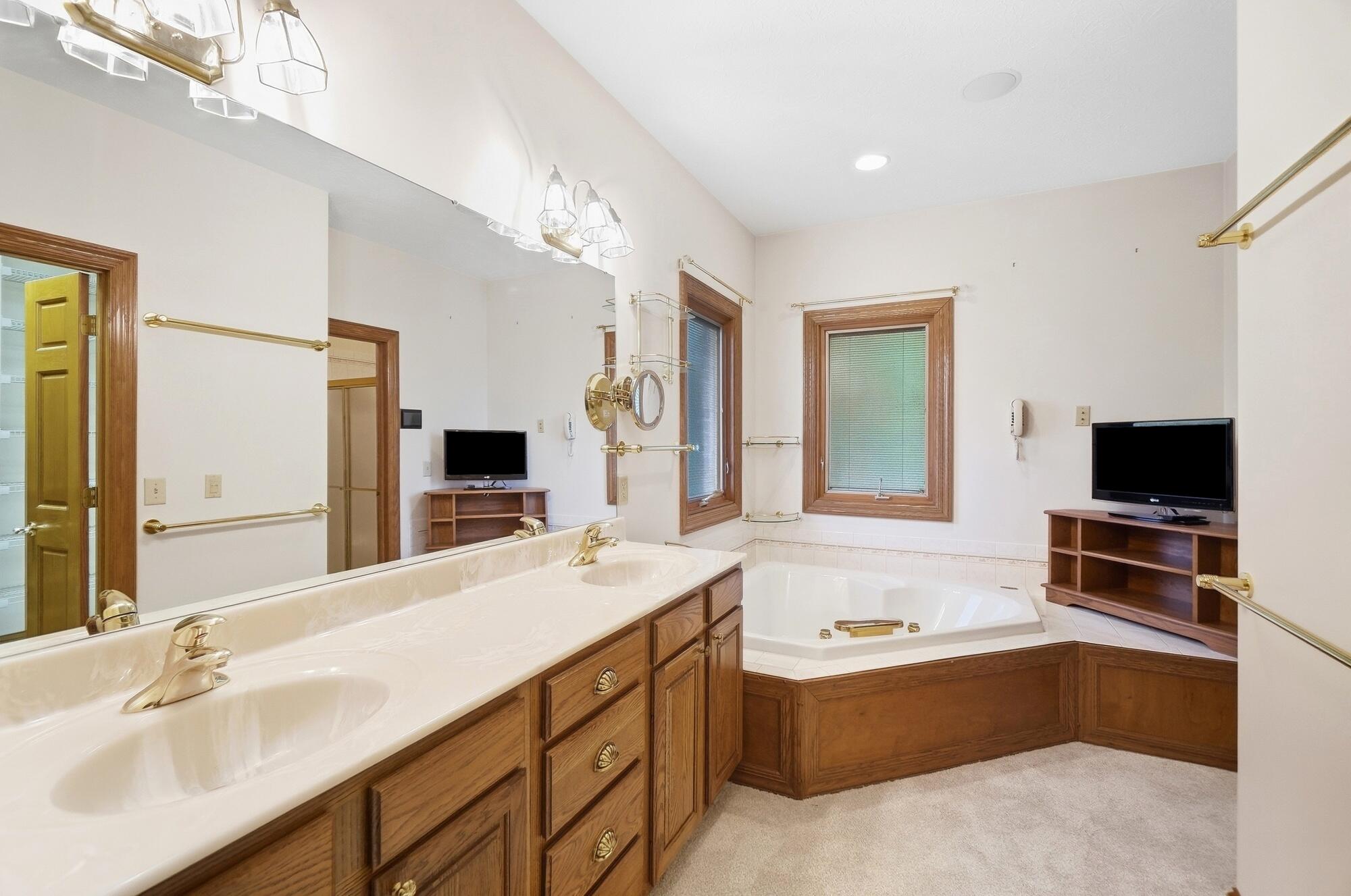 2350 Lostwood, Beavercreek TWP, Ohio 45385
