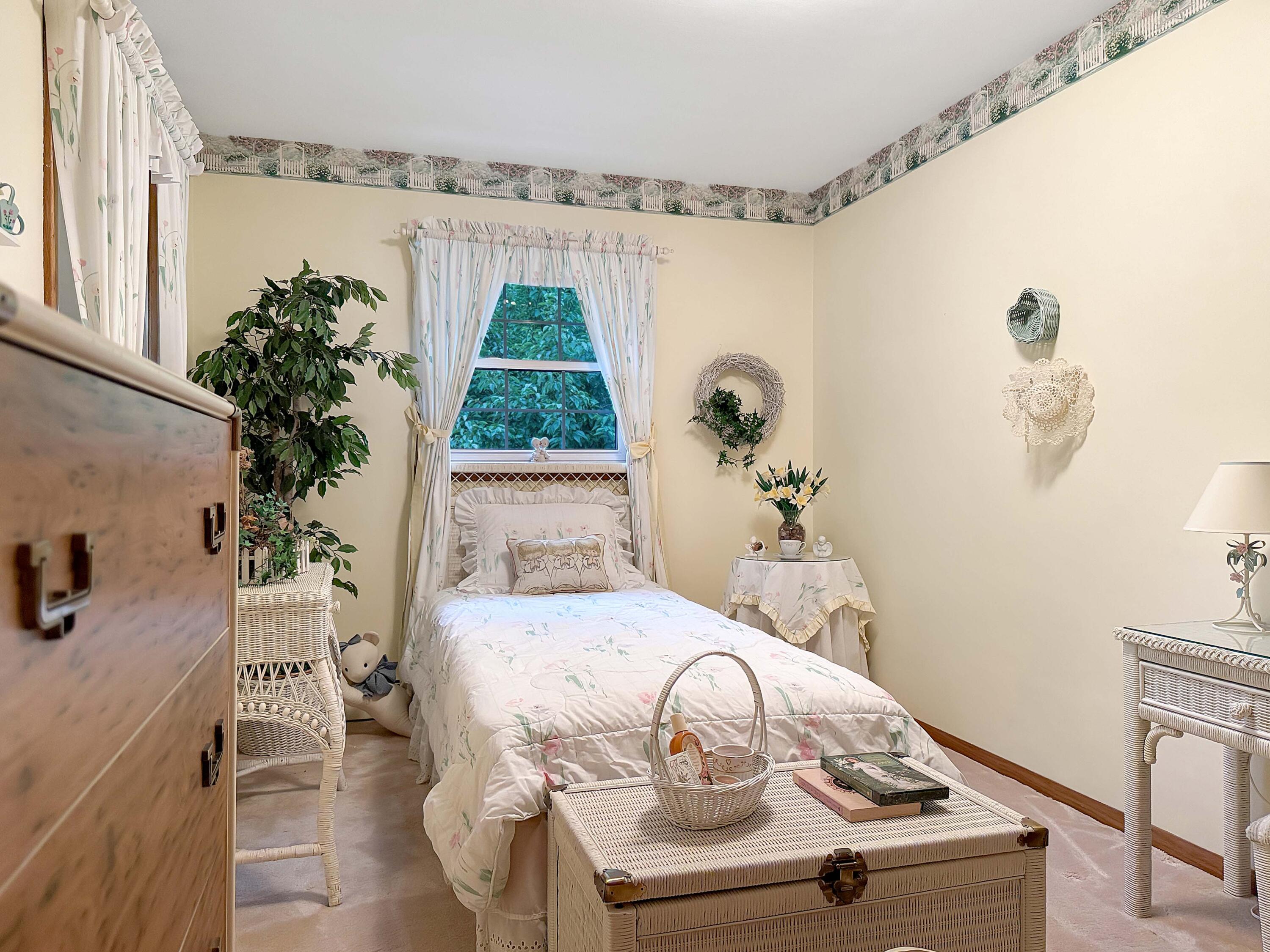 964 Bon Air, Urbana, Ohio 43078