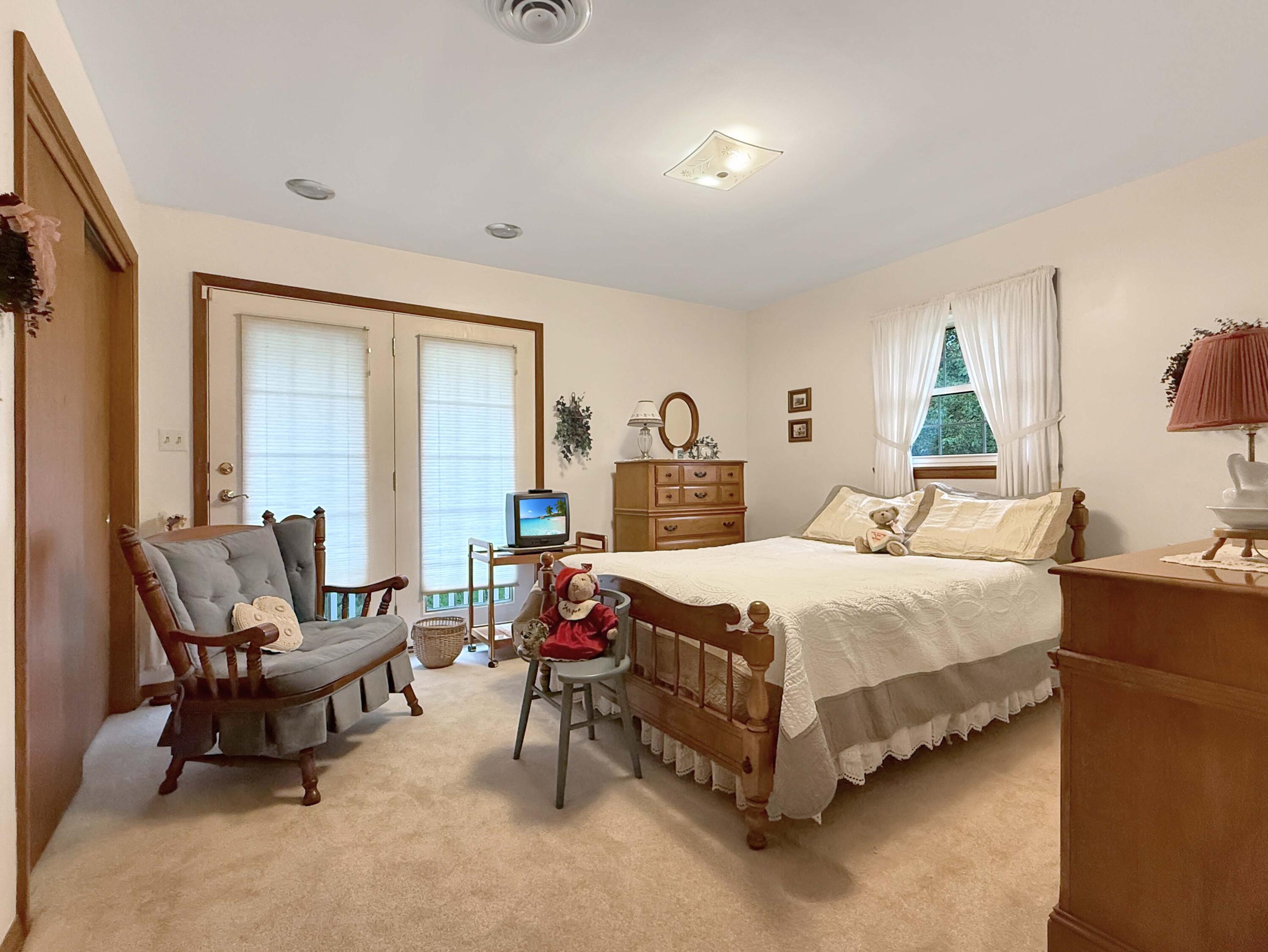 964 Bon Air, Urbana, Ohio 43078