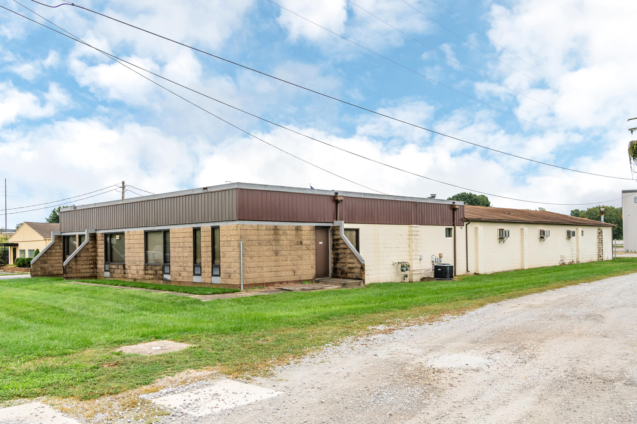 2123 1st, Springfield, Ohio 45504
