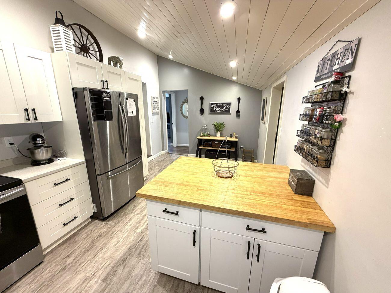 2822 Main, Zanesfield, Ohio 43360