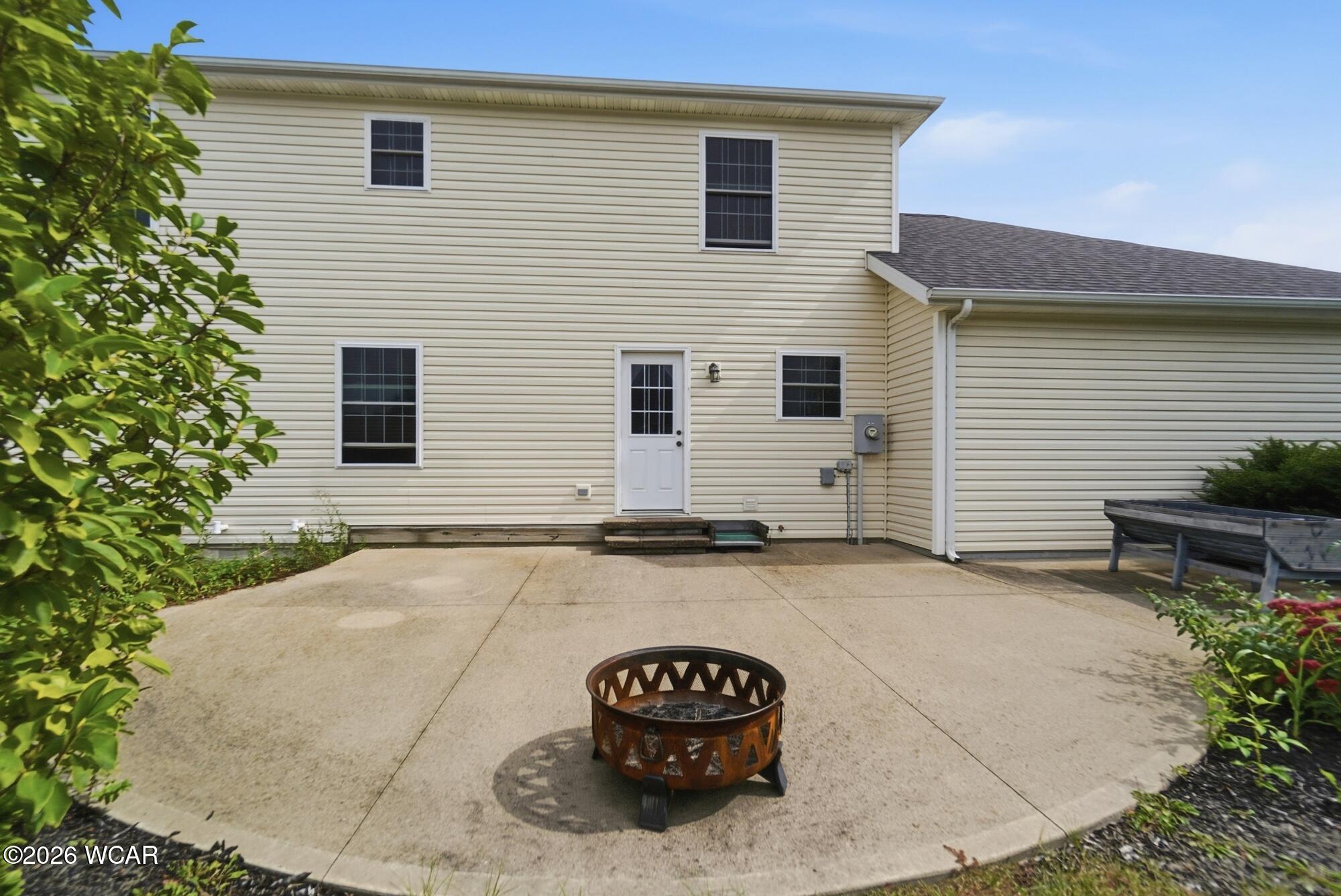 1715 Wildwood Court, Wapakoneta, Ohio