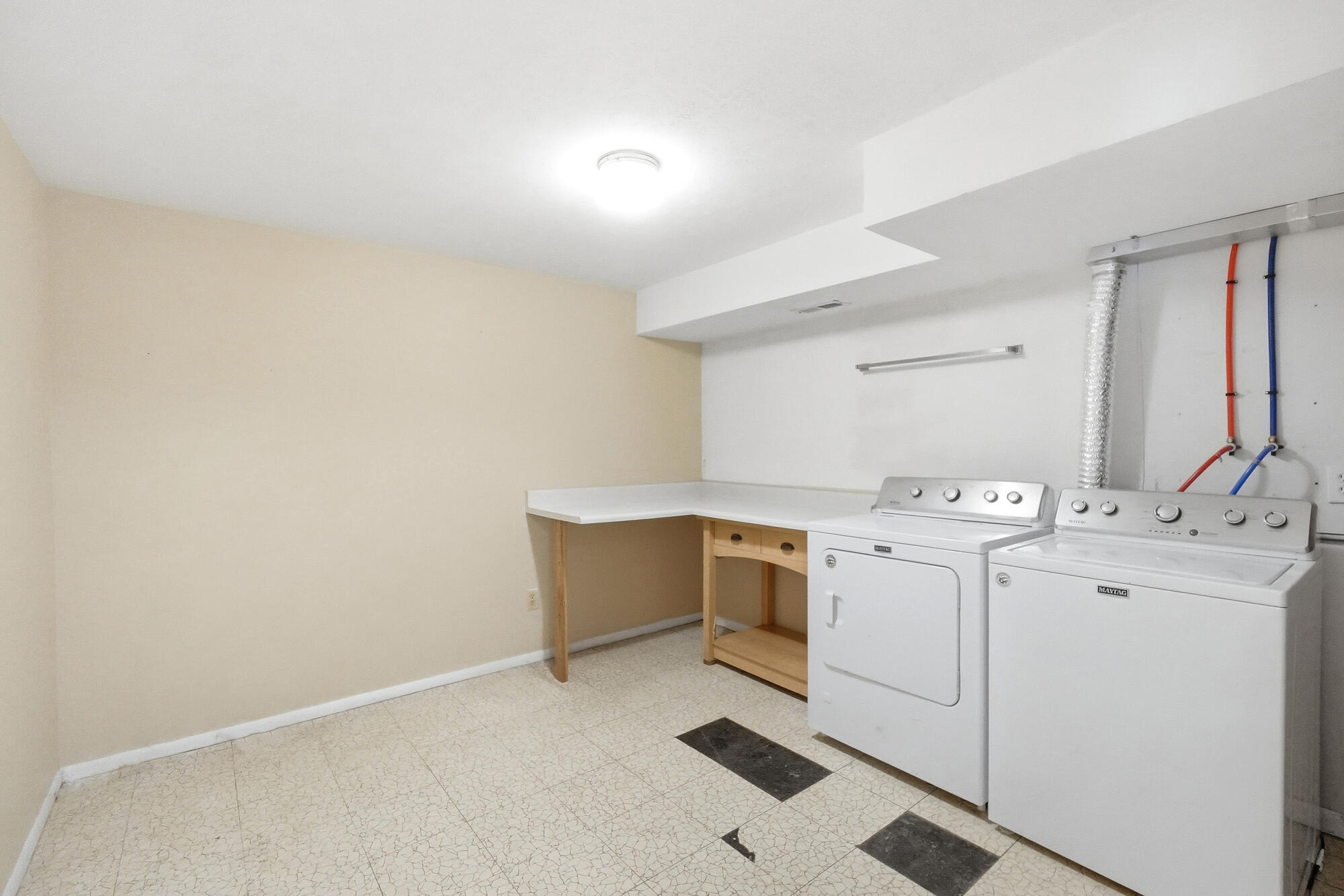 3039 Lynn Haven, Springfield, Ohio 45503