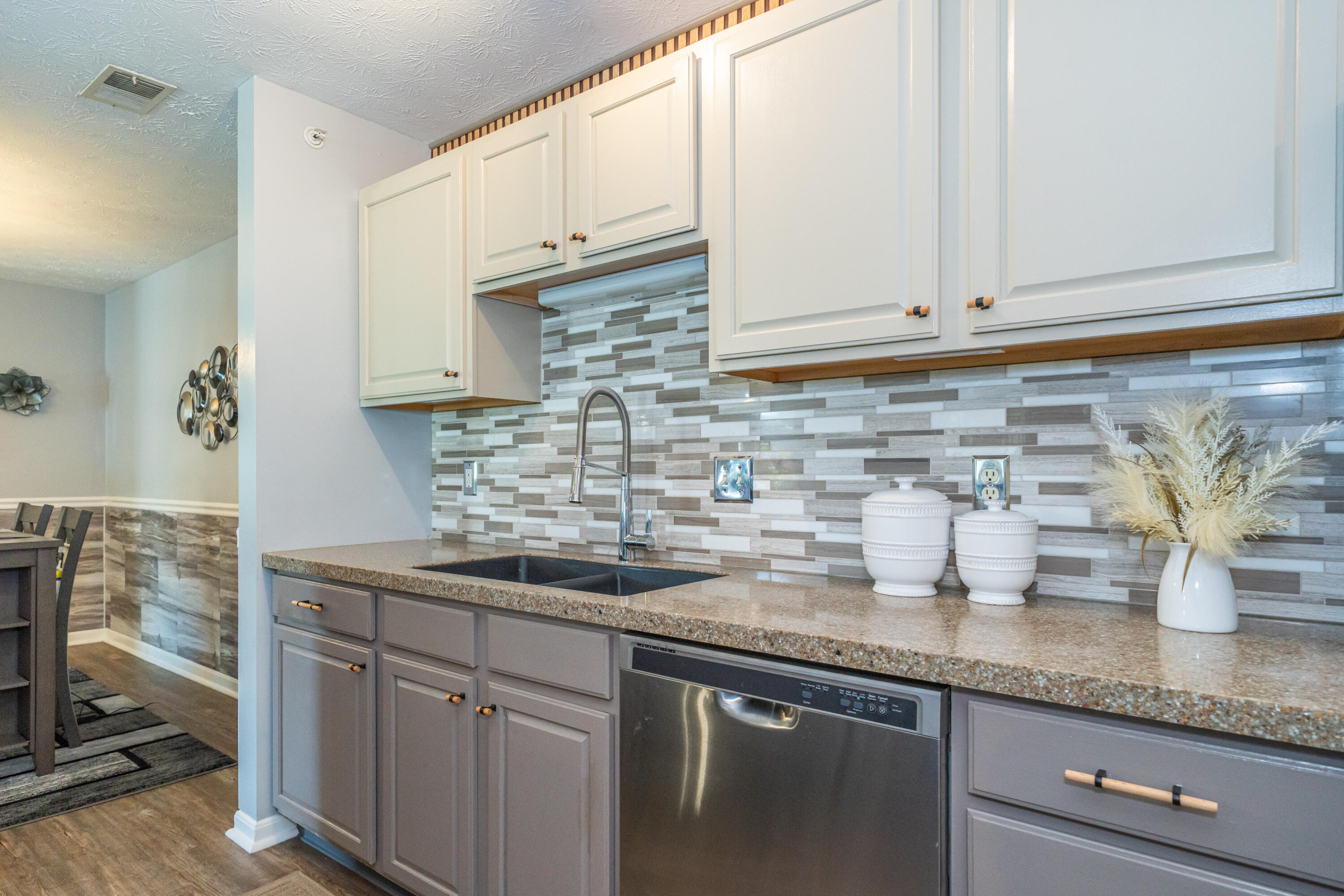 2630 Netherland, Beavercreek, Ohio 45431