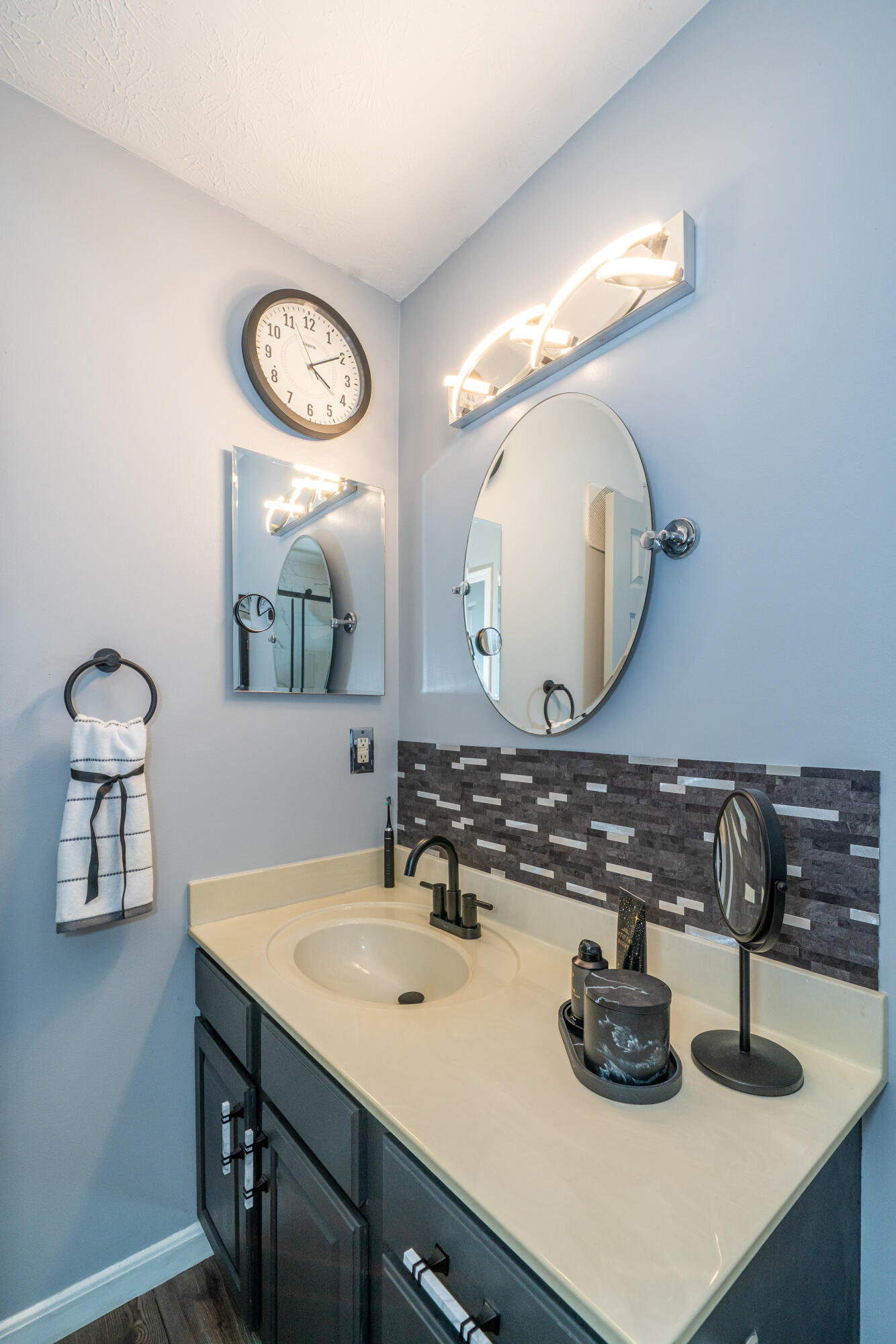 2630 Netherland, Beavercreek, Ohio 45431