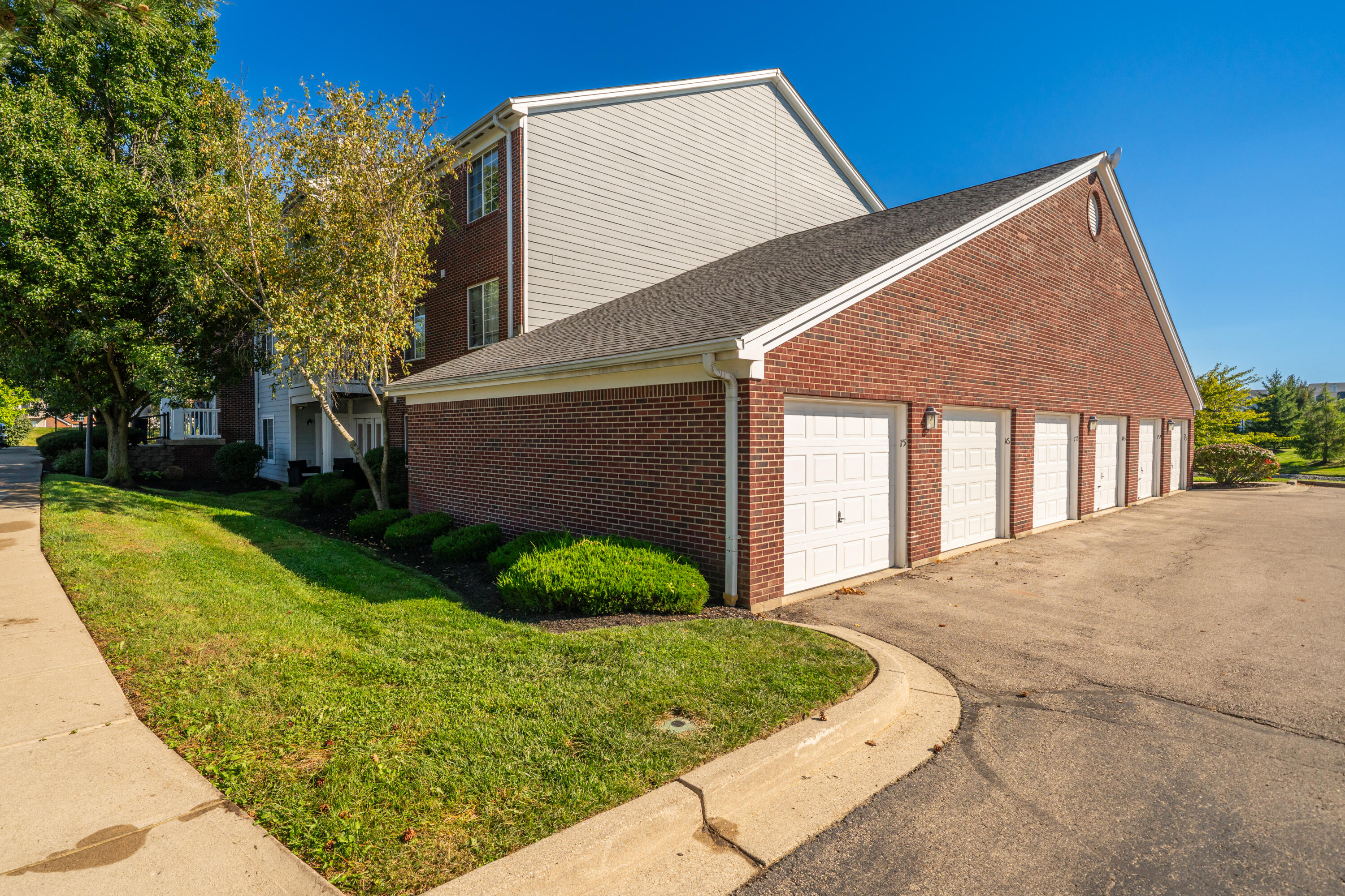 2630 Netherland, Beavercreek, Ohio 45431