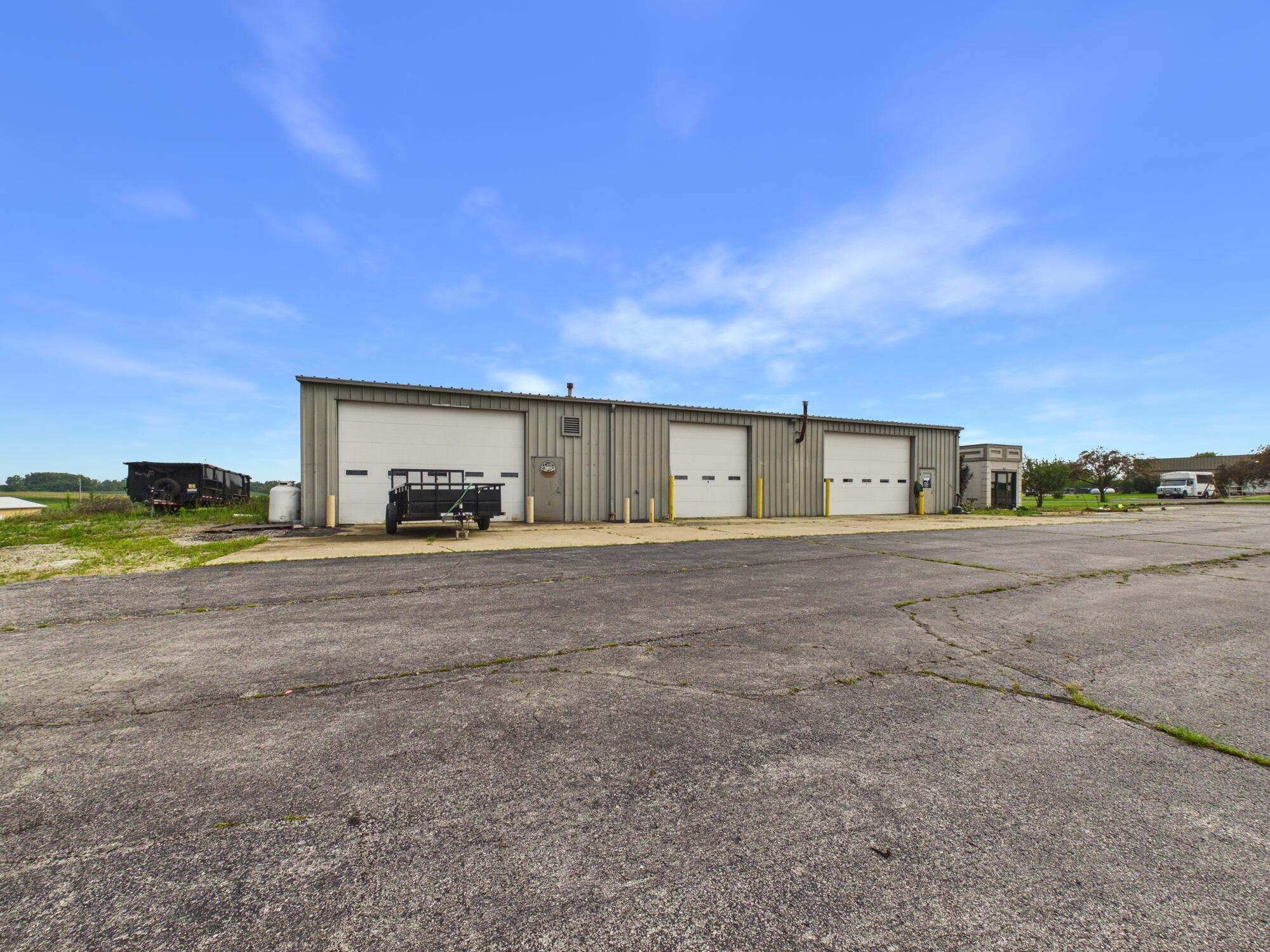 5294 Sebring Warner, Greenville, Ohio 45331