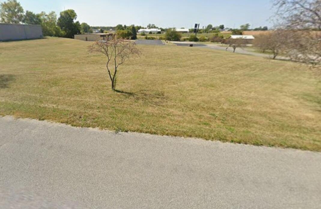 5294 Sebring Warner, Greenville, Ohio 45331