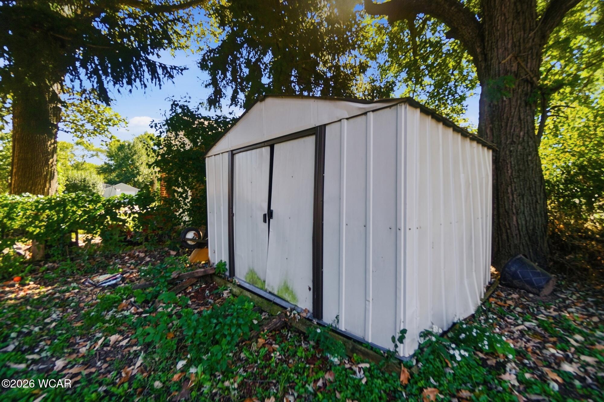 2361 Lakewood Avenue, Lima, Ohio