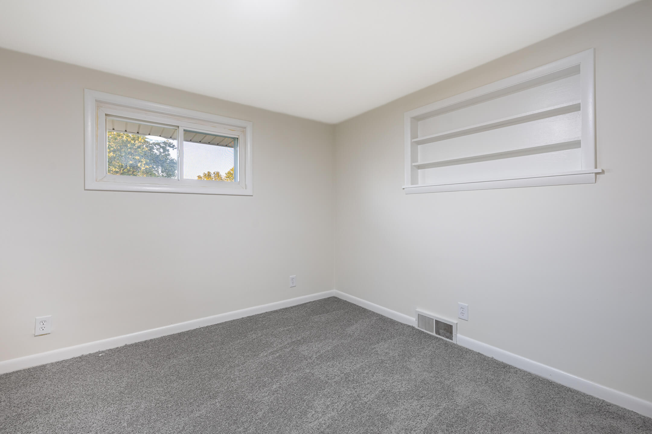 2462 Thor, Springfield, Ohio 45503
